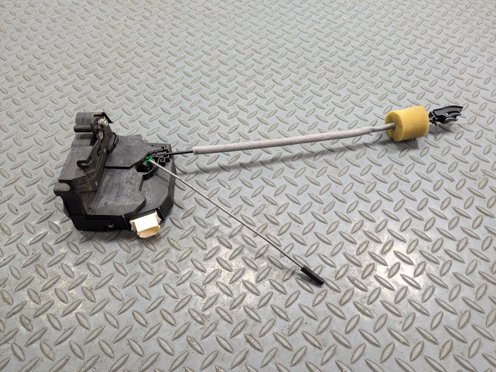 2010 - 2012 LAND ROVER RANGE ROVER OEM DOOR LOCK LATCH ACTUATOR FRONT RIGHT