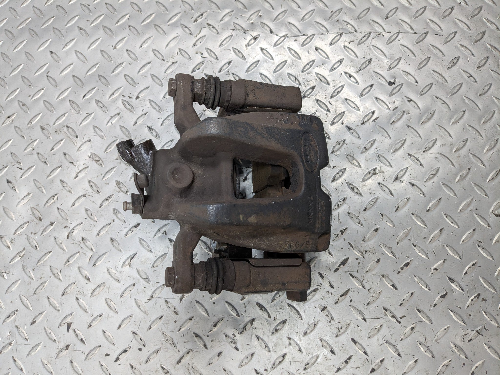 2010 - 2012 LAND ROVER RANGE ROVER OEM BRAKE CALIPER REAR LEFT DRIVER SIDE