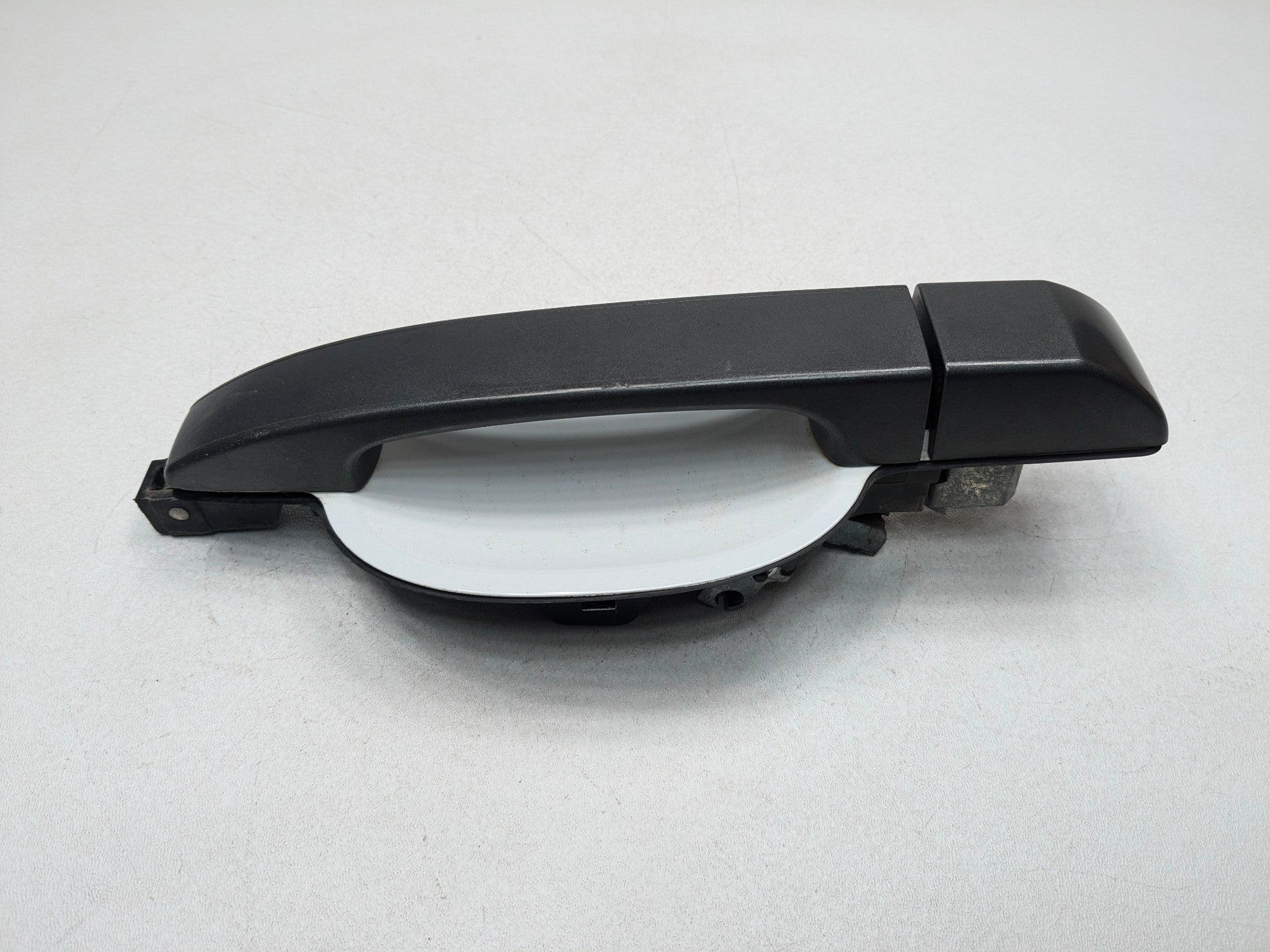 10 - 12 LAND ROVER RANGE ROVER OEM EXTERIOR DOOR HANDLE REAR LEFT DRIVER SIDE