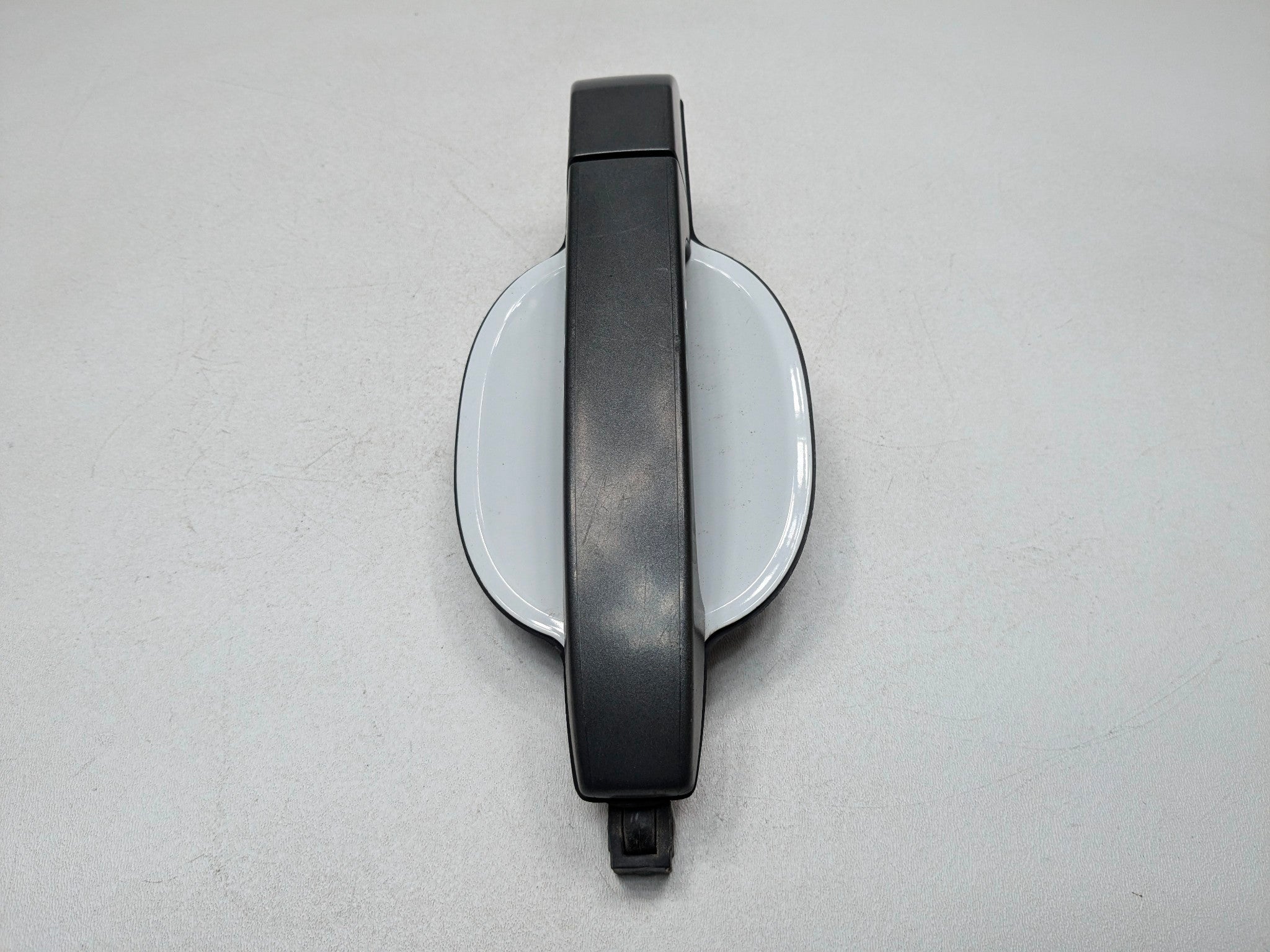 10 - 12 LAND ROVER RANGE ROVER OEM EXTERIOR DOOR HANDLE REAR LEFT DRIVER SIDE
