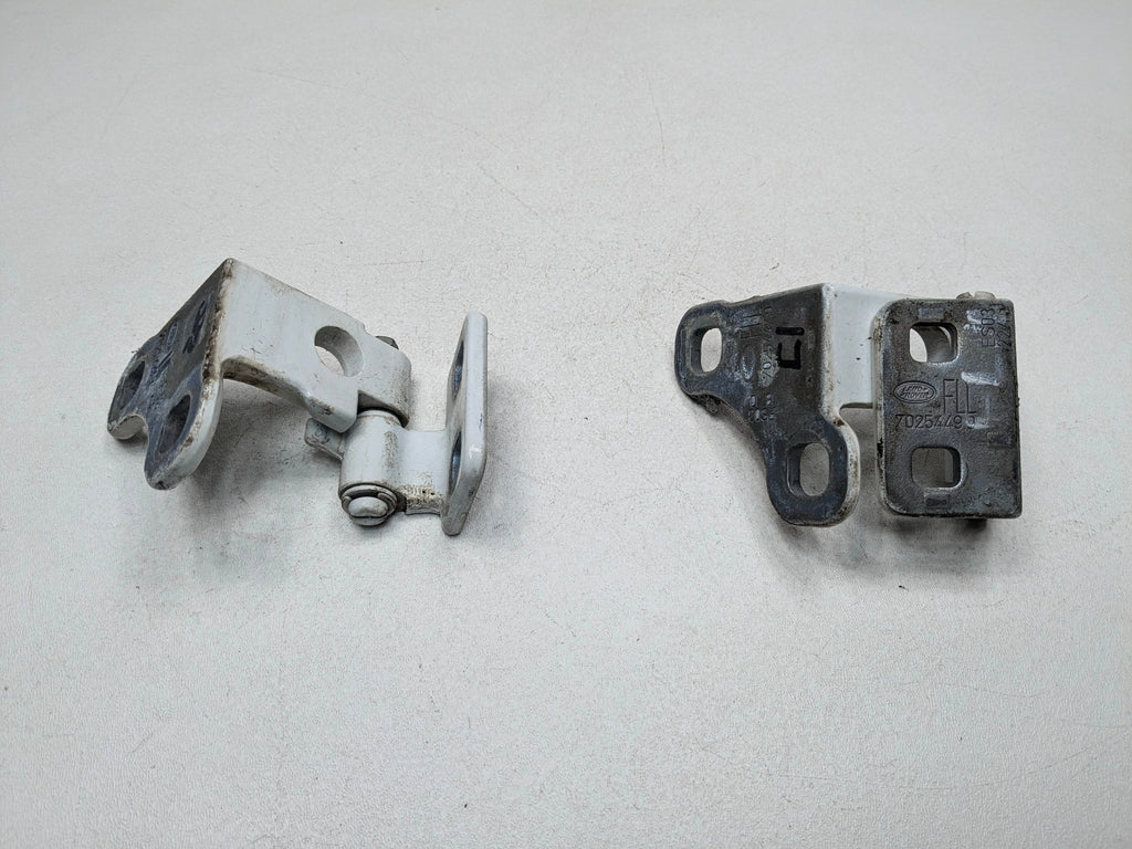 2010 - 2012 LAND ROVER RANGE ROVER OEM FRONT LEFT UPPER AND LOWER DOOR HINGES