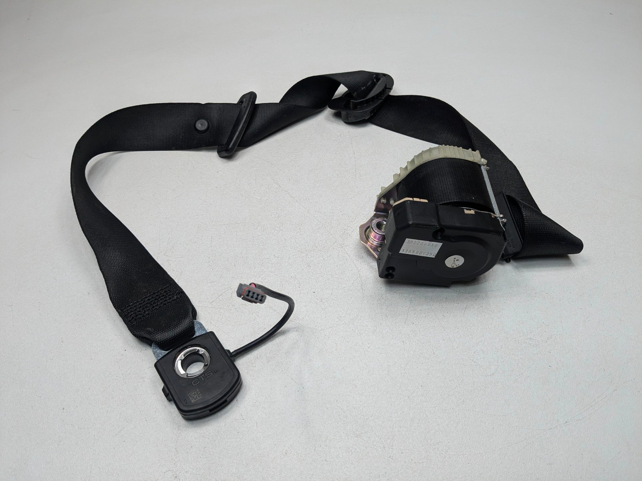 10 - 12 LAND ROVER RANGE ROVER OEM SEAT BELT RETRACTOR ASSEMBLY FRONT RIGHT SIDE