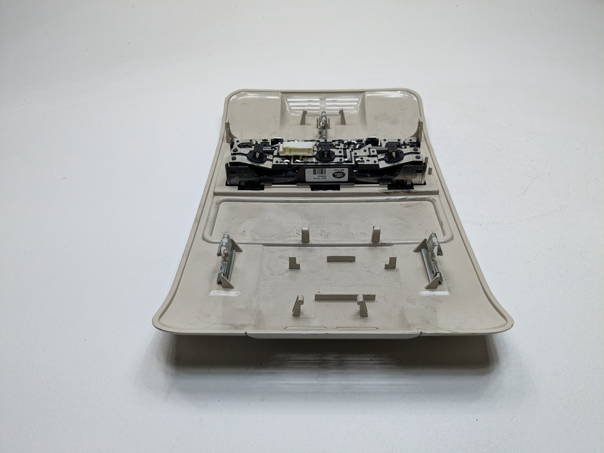 10 - 12 LAND ROVER RANGE ROVER OEM REAR OVERHEAD INTERIOR DOME LIGHT LAMP