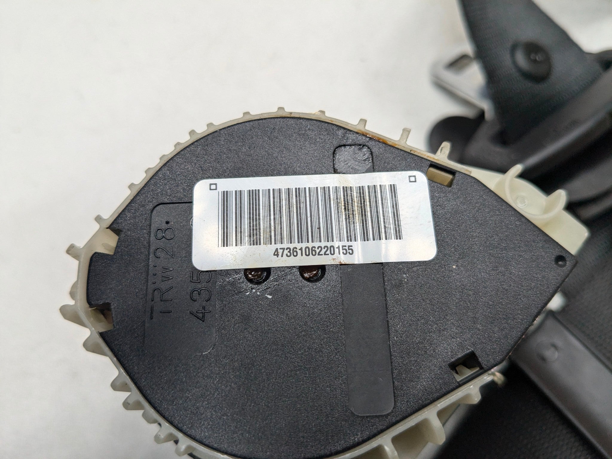 10 - 12 LAND ROVER RANGE ROVER OEM SEAT BELT RETRACTOR ASSEMBLY REAR LEFT SIDE