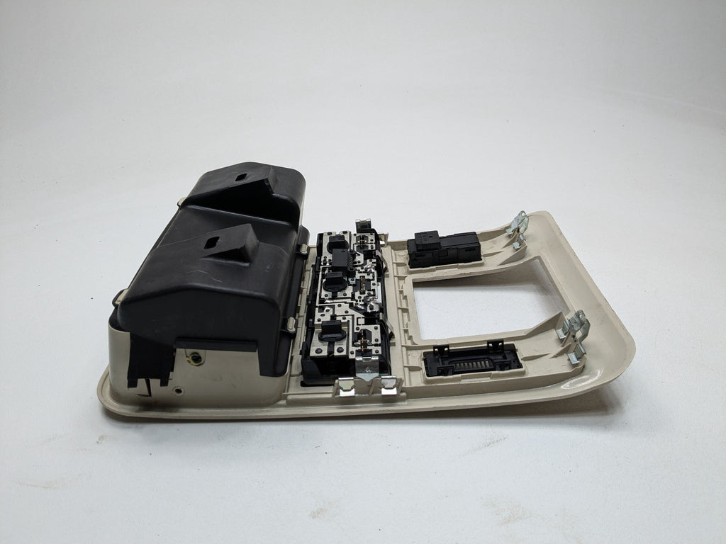 10 - 12 LAND ROVER RANGE ROVER OEM FRONT OVERHEAD CONSOLE DOME MAP LIGHT BEIGE