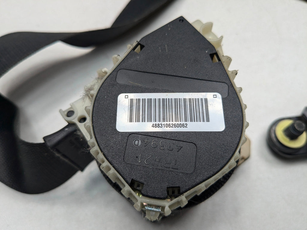 10 - 12 LAND ROVER RANGE ROVER OEM SEAT BELT RETRACTOR ASSEMBLY FRONT LEFT SIDE