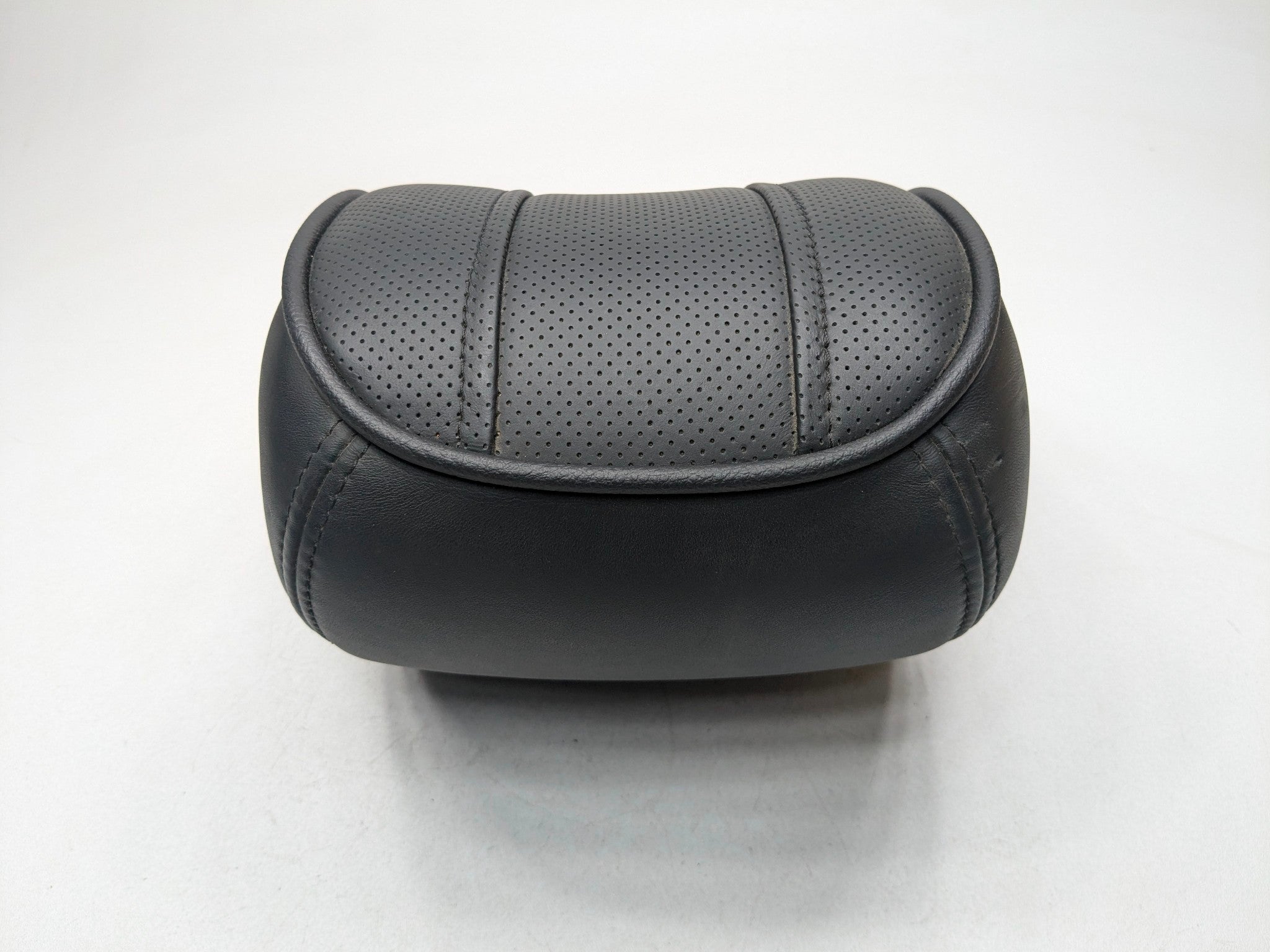 10 - 12 LAND ROVER RANGE ROVER OEM SEAT HEADREST BLACK LEATHER REAR RIGHT SIDE