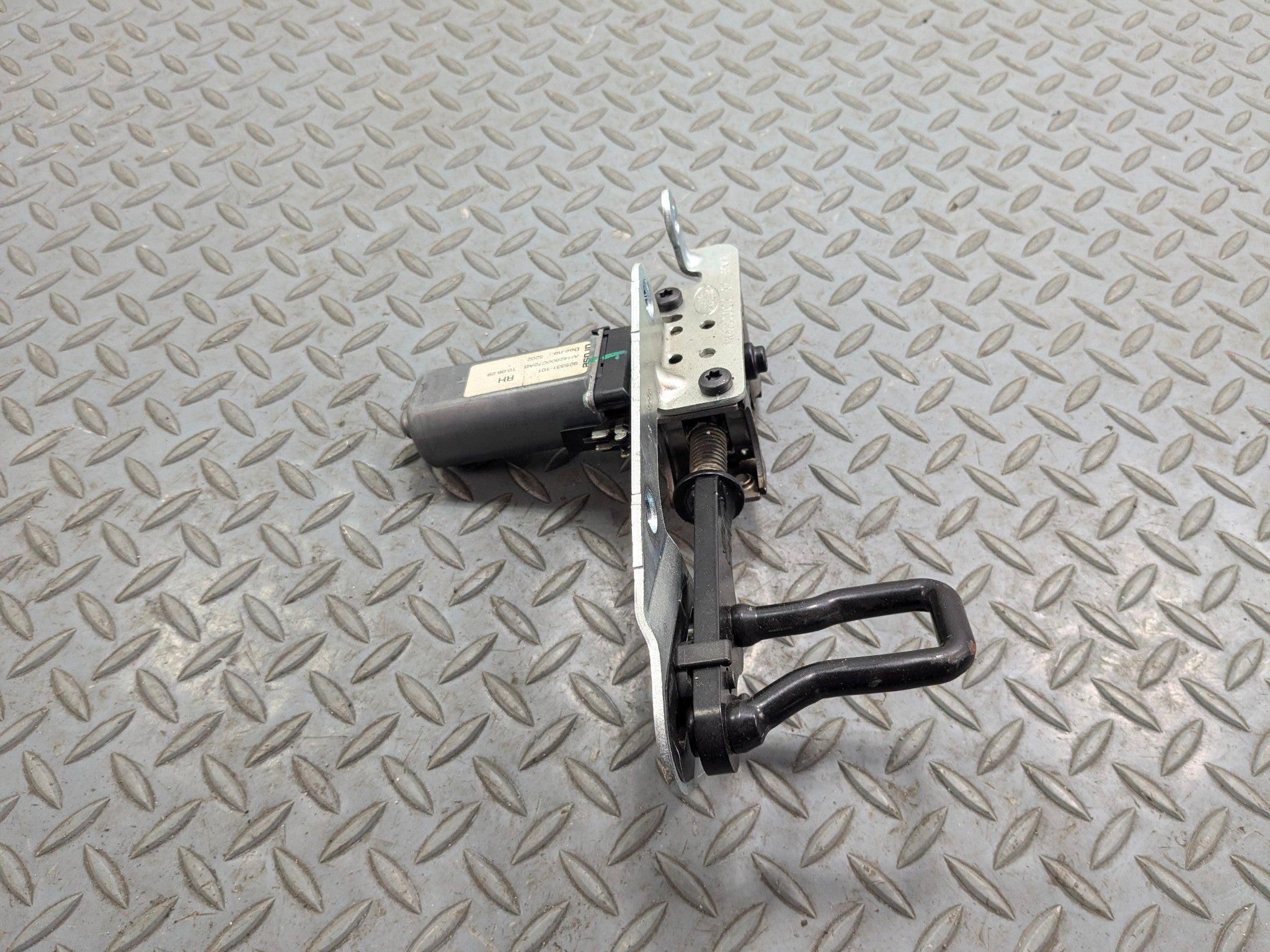 10 - 12 LAND ROVER RANGE ROVER OEM REAR SEAT RECLINE MOTOR RIGHT PASSENGER SIDE