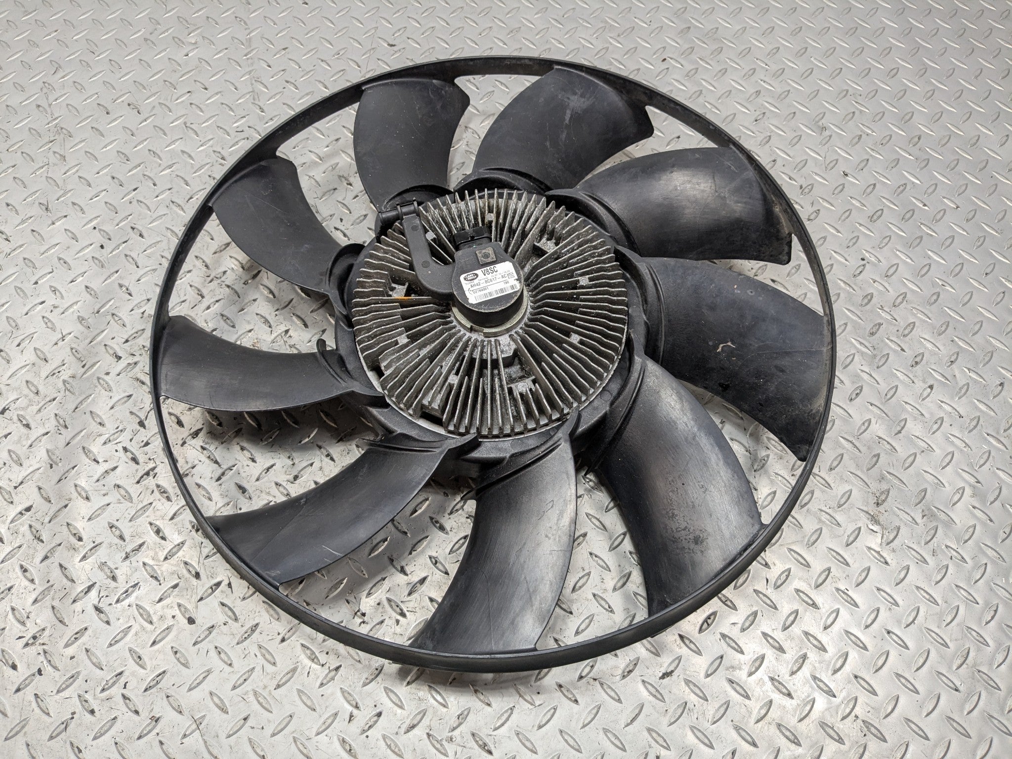 2010 - 2012 LAND ROVER RANGE ROVER OEM ENGINE MOTOR RADIATOR COOLING FAN