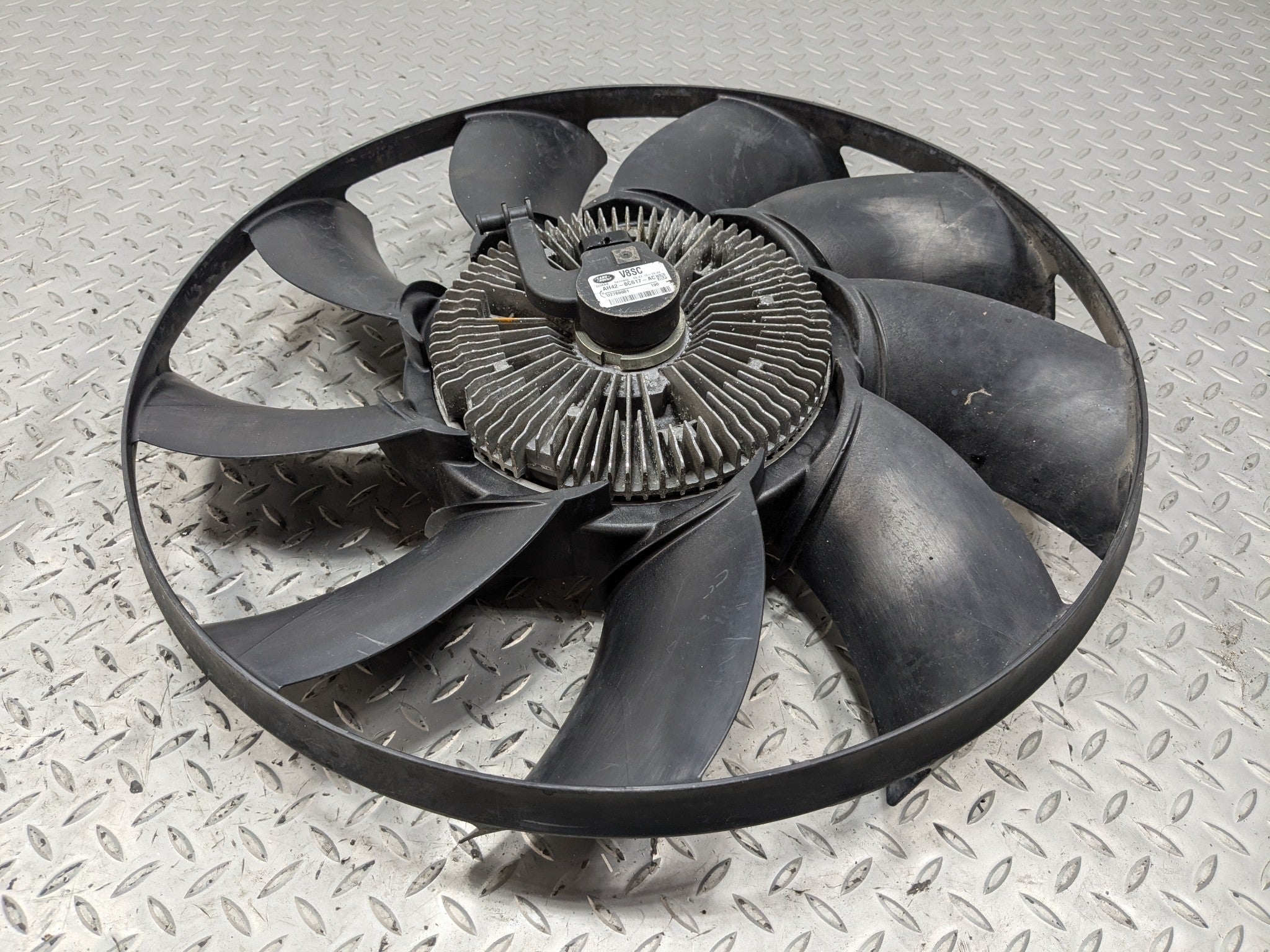 2010 - 2012 LAND ROVER RANGE ROVER OEM ENGINE MOTOR RADIATOR COOLING FAN