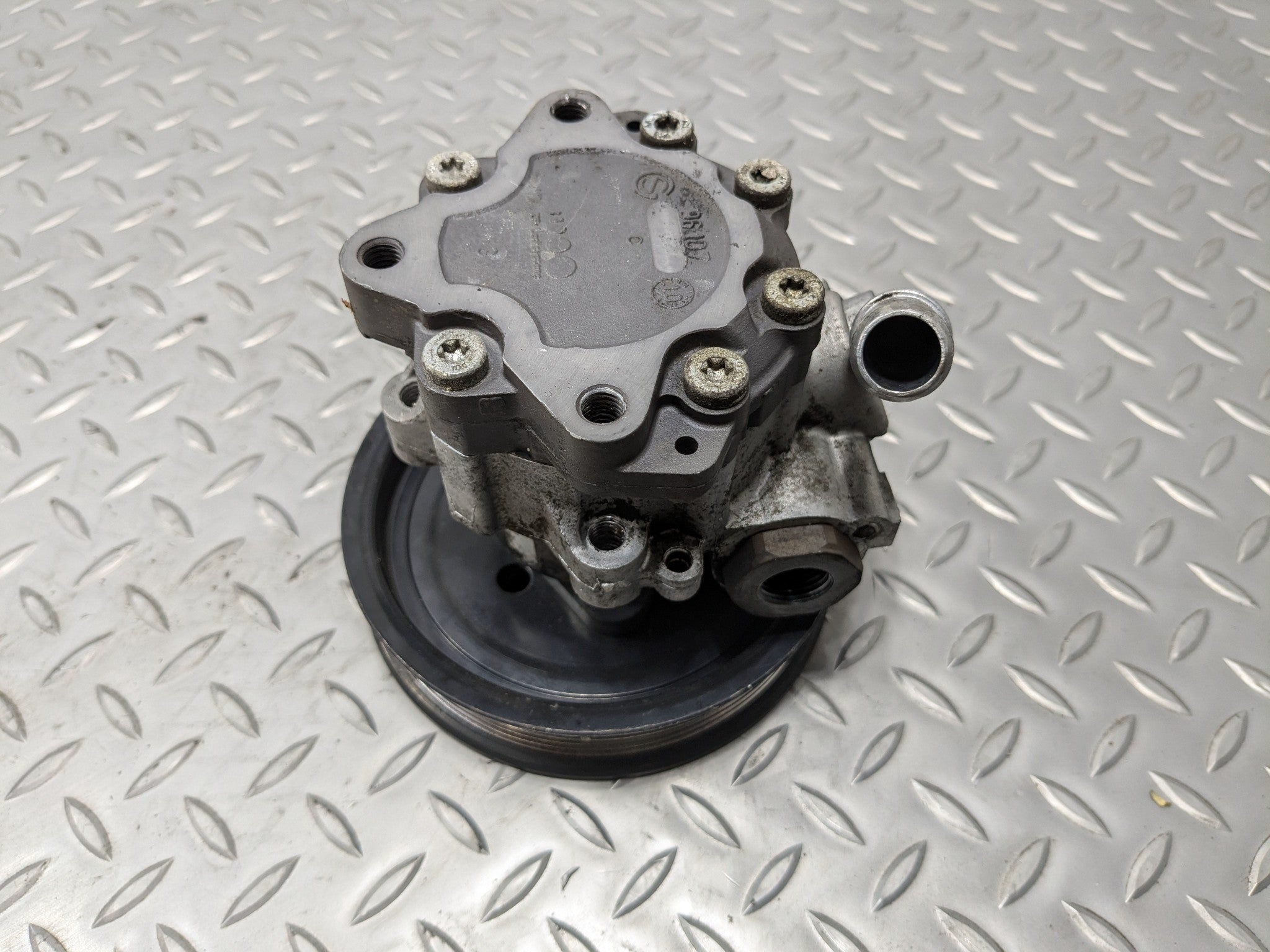 2010 - 2012 LAND ROVER RANGE ROVER OEM POWER STEERING PUMP MODULE