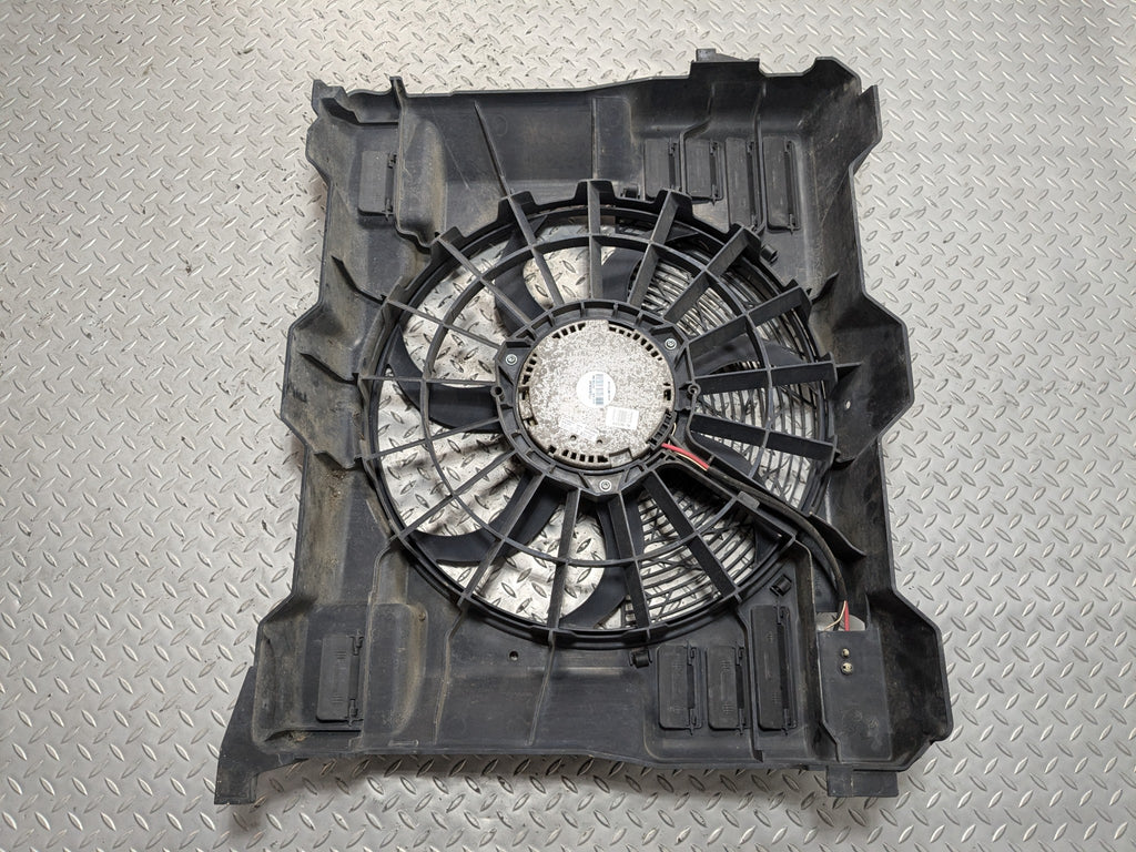 10 - 12 LAND ROVER RANGE ROVER OEM ENGINE ELECTRIC COOLING FAN MOTOR WITH SHROUD