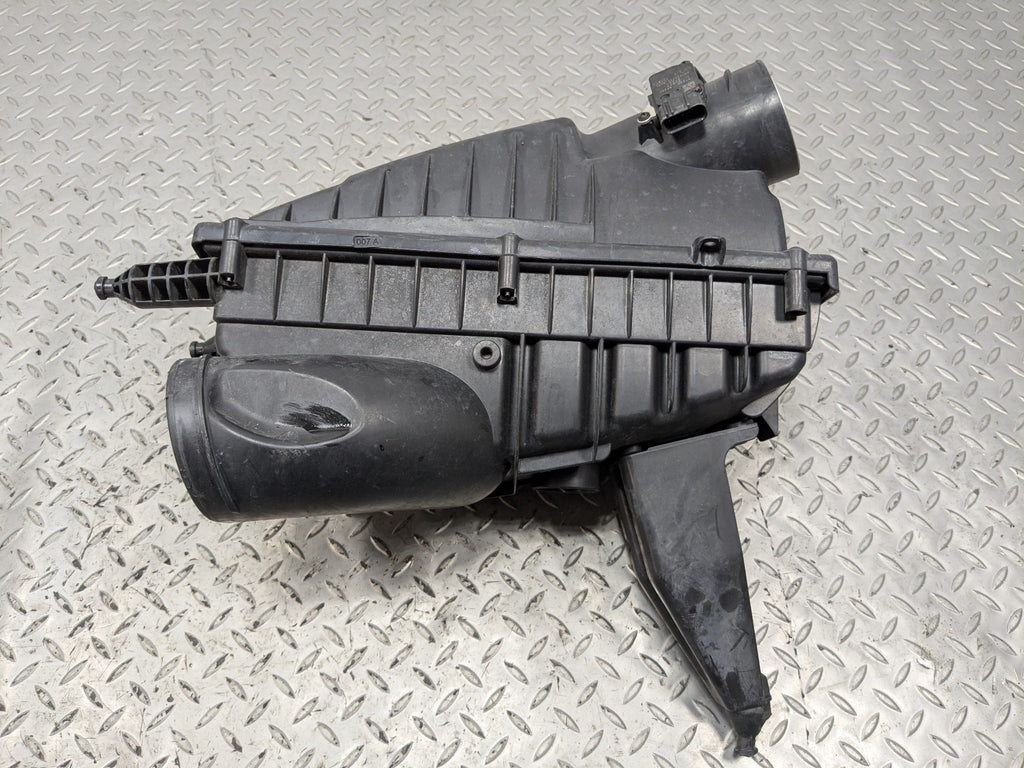 10 - 12 LAND ROVER RANGE ROVER OEM AIR INTAKE CLEANER FILTER BOX RIGHT SIDE 5.0L