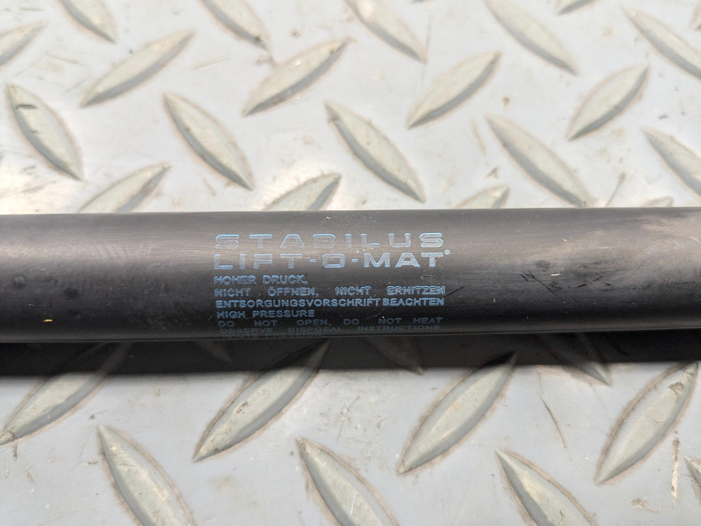 10 - 12 LAND ROVER RANGE ROVER OEM HATCH SUPPORT STRUTS SET REAR LEFT AND RIGHT