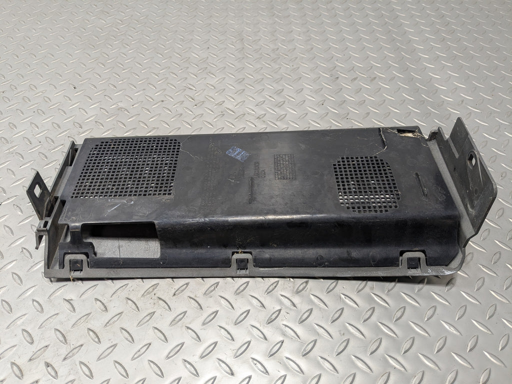 2010 - 2012 LAND ROVER RANGE ROVER OEM FENDER GRILL VENT FRONT RIGHT SIDE BLACK