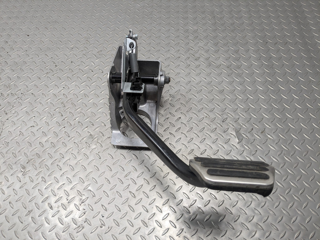 10 - 12 LAND ROVER RANGE ROVER OEM BRAKE STOP PEDAL WITH ALUMINIUM PAD ASSEMBLY