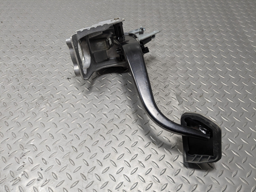 10 - 12 LAND ROVER RANGE ROVER OEM BRAKE STOP PEDAL WITH ALUMINIUM PAD ASSEMBLY