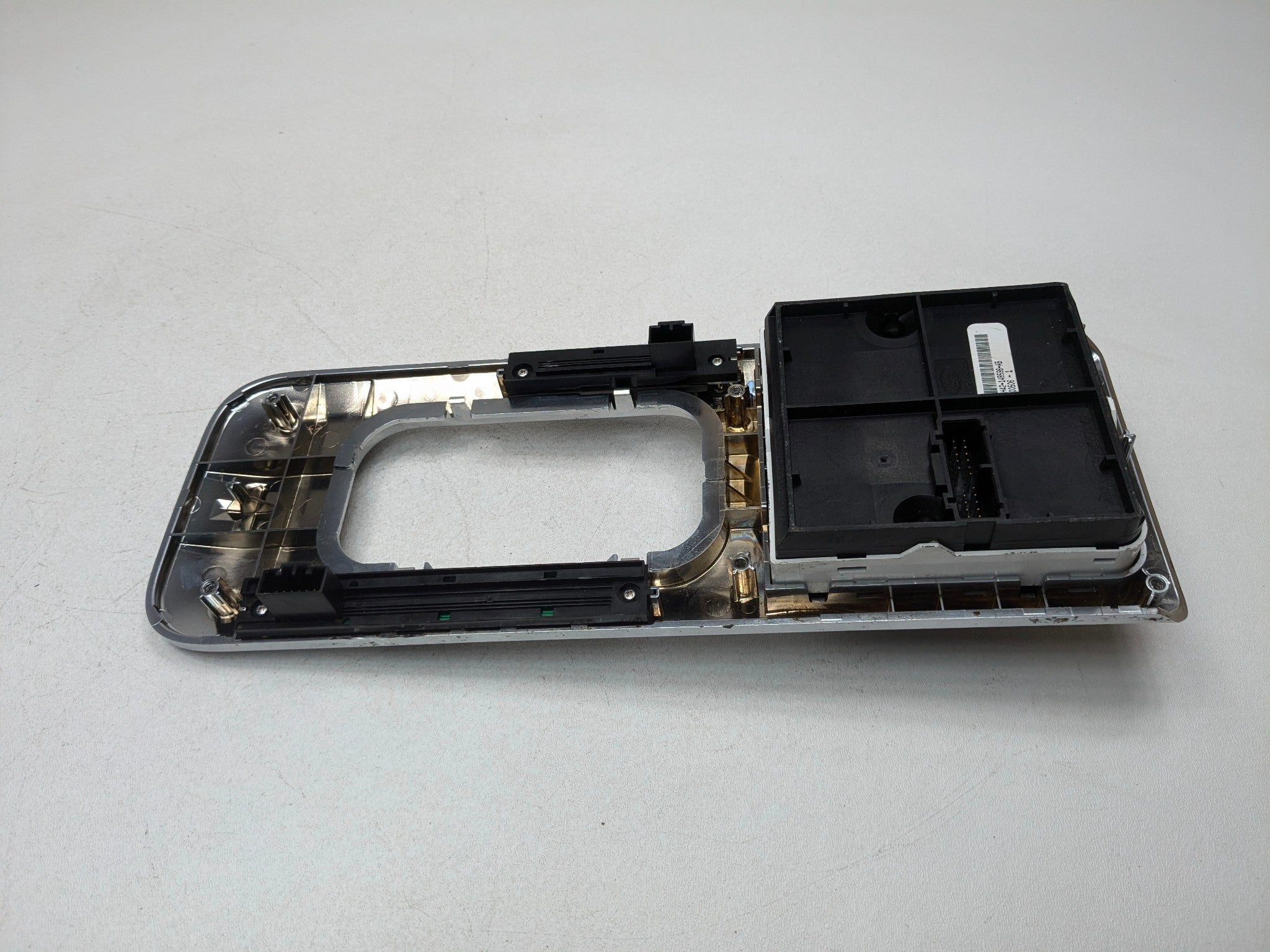 10 - 12 LAND ROVER RANGE ROVER OEM CENTER CONSOLE SWITCH SHIFTER BEZEL CHROME