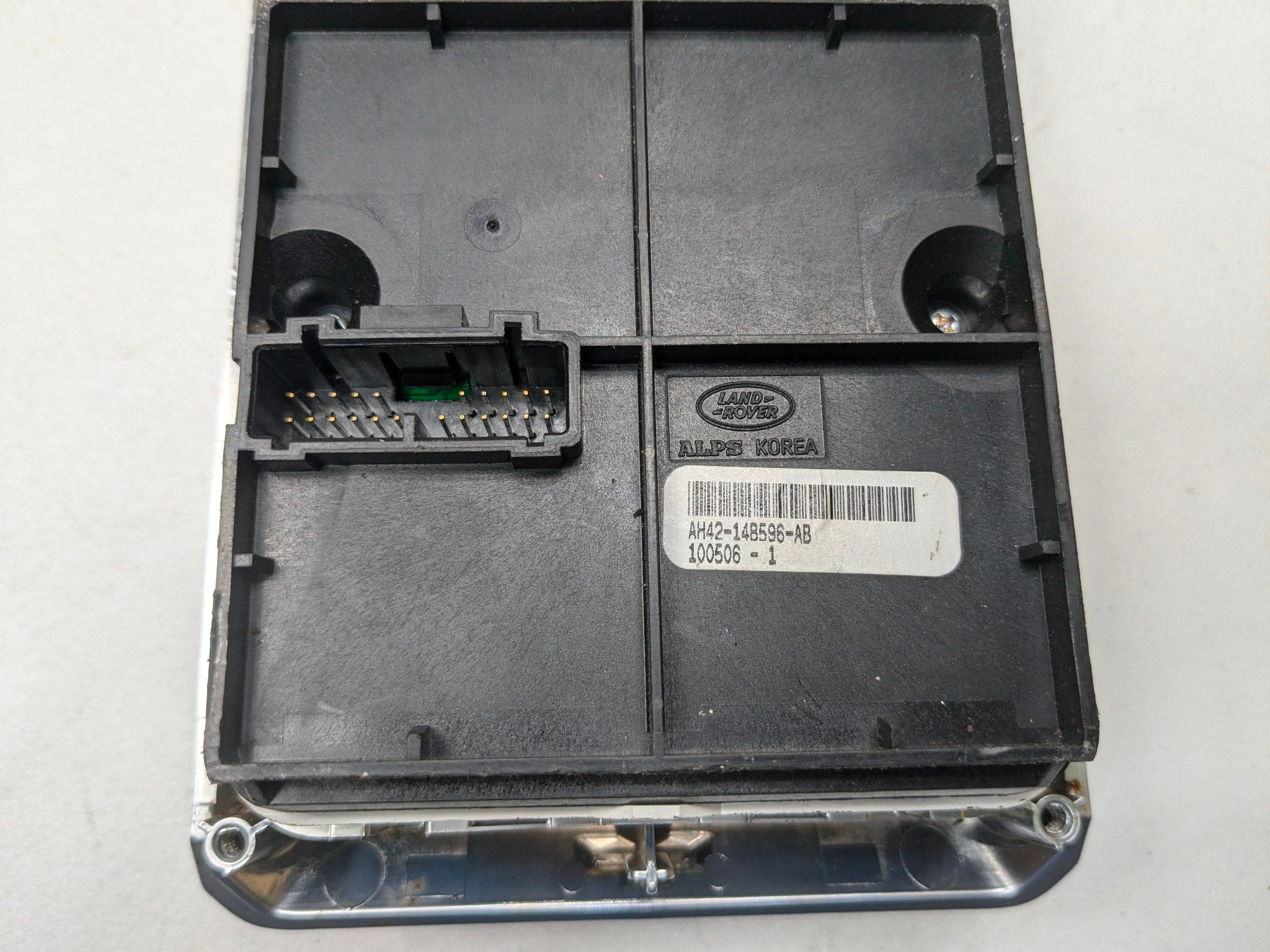 10 - 12 LAND ROVER RANGE ROVER OEM CENTER CONSOLE SWITCH SHIFTER BEZEL CHROME