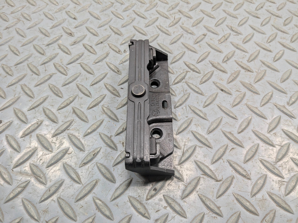 2010 - 2012 LAND ROVER RANGE ROVER OEM TRUNK LIFTGATE LID STRIKER LOCK LATCH