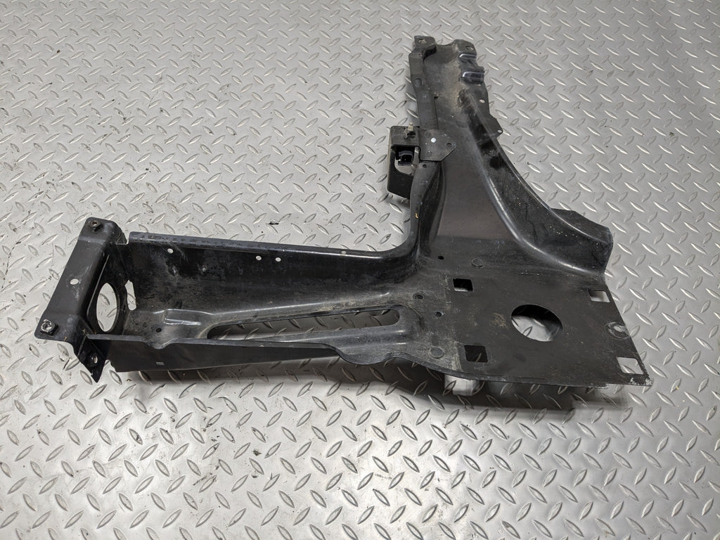 10 - 12 LAND ROVER RANGE ROVER OEM RADIATOR SUPPORT HEADLAMP BRACKET RIGHT SIDE