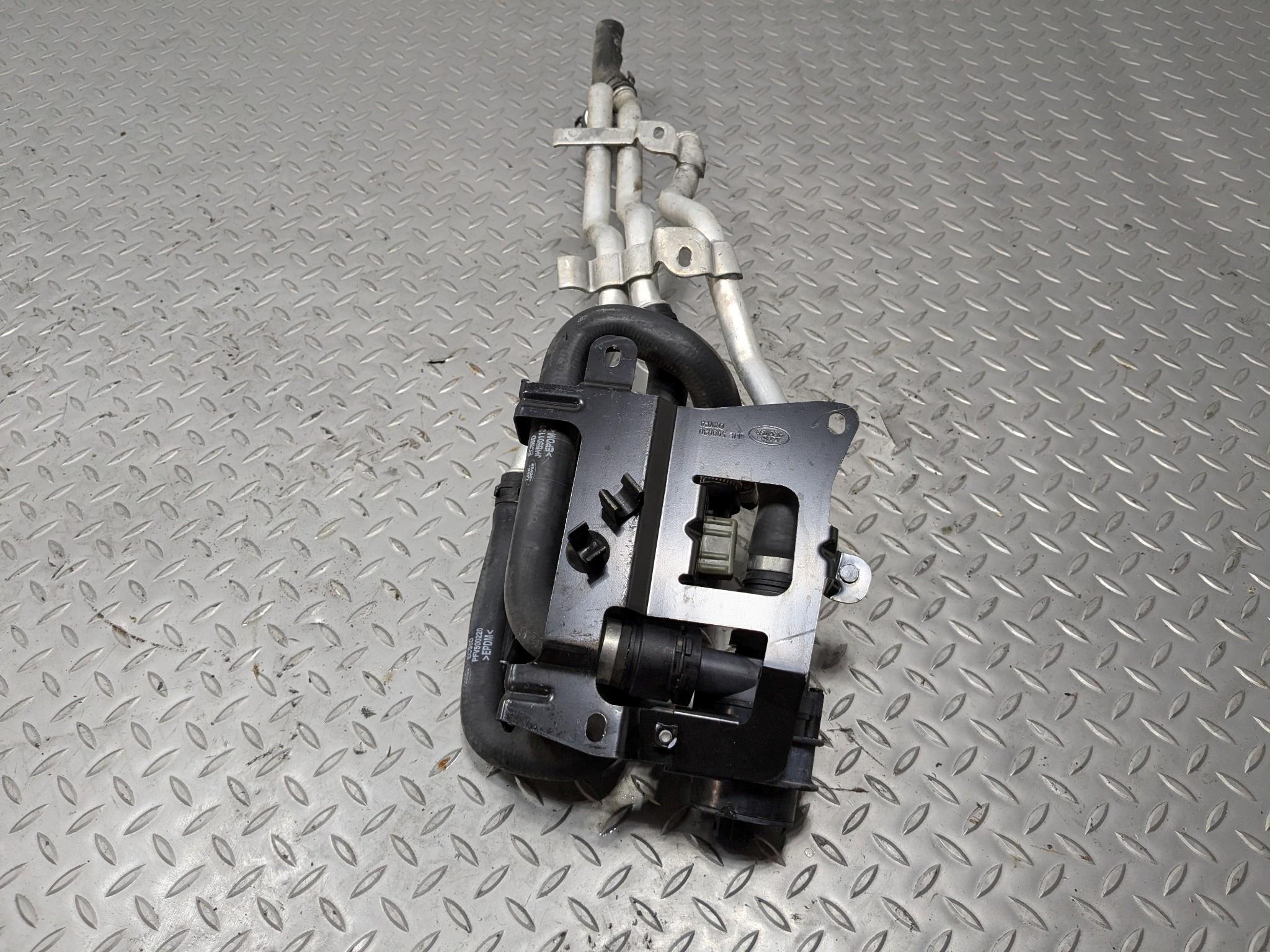 2010 - 2012 LAND ROVER RANGE ROVER OEM AUXILIARY WATER PUMP COOLANT HEATER VALVE