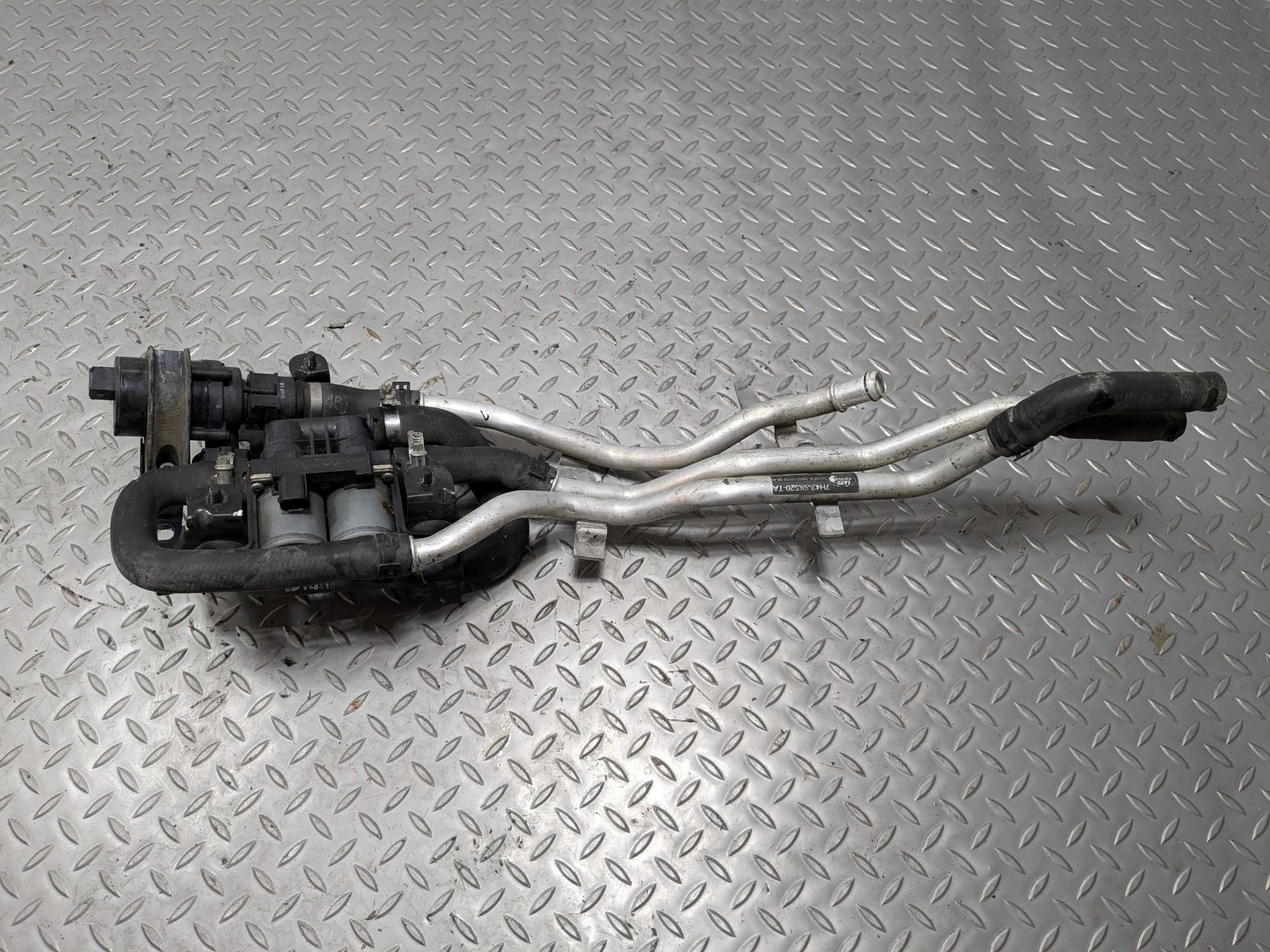 2010 - 2012 LAND ROVER RANGE ROVER OEM AUXILIARY WATER PUMP COOLANT HEATER VALVE