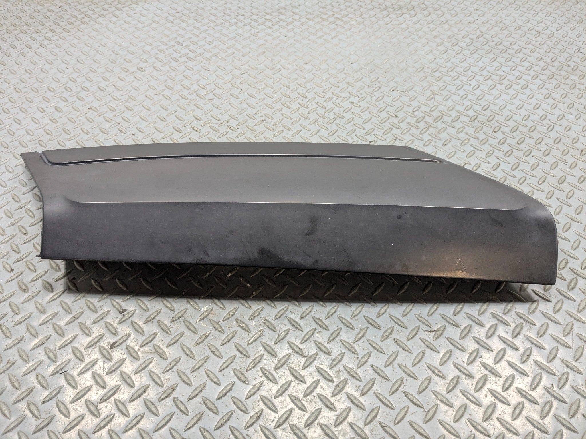 10 - 12 LAND ROVER RANGE ROVER OEM QUARTER D-PILLAR MOLDING EXTERIOR REAR RIGHT