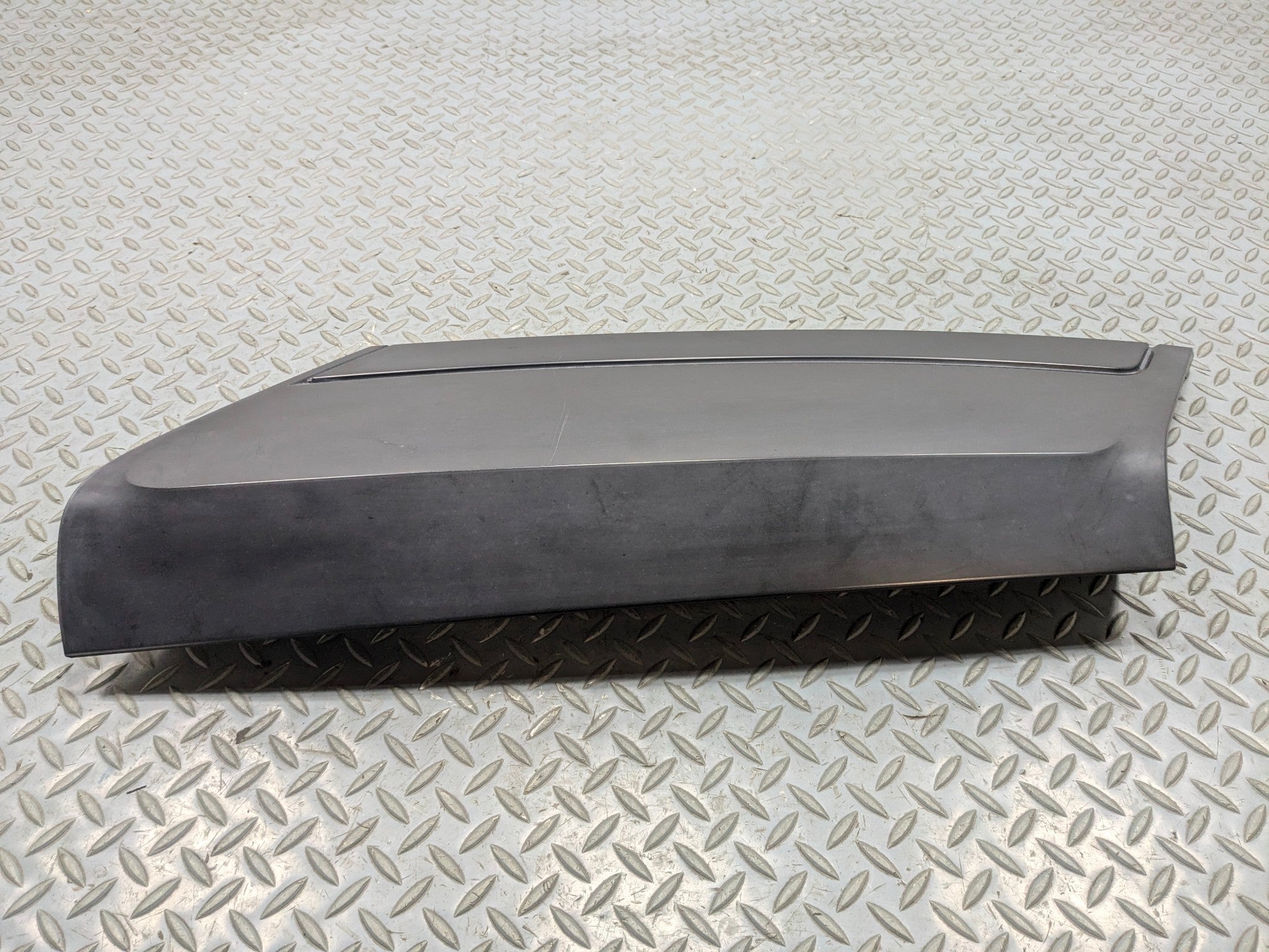 10 - 12 LAND ROVER RANGE ROVER OEM QUARTER D-PILLAR MOLDING EXTERIOR REAR LEFT