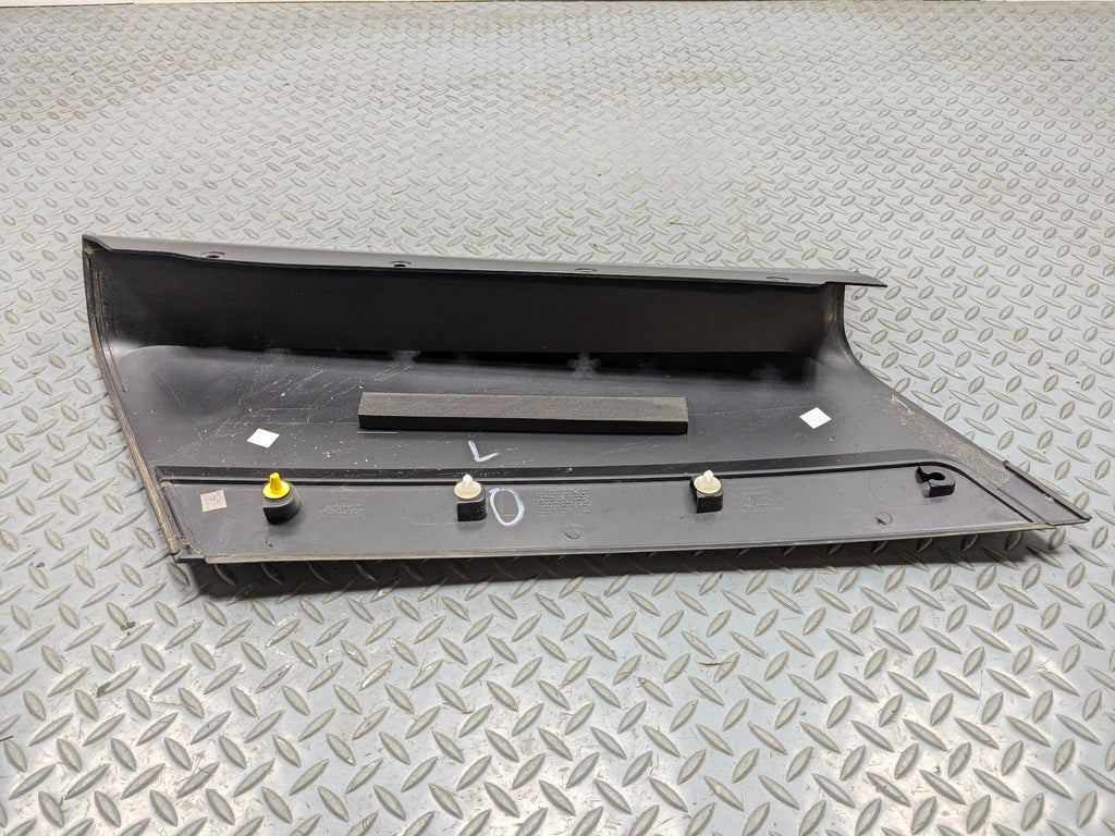 10 - 12 LAND ROVER RANGE ROVER OEM QUARTER D-PILLAR MOLDING EXTERIOR REAR LEFT
