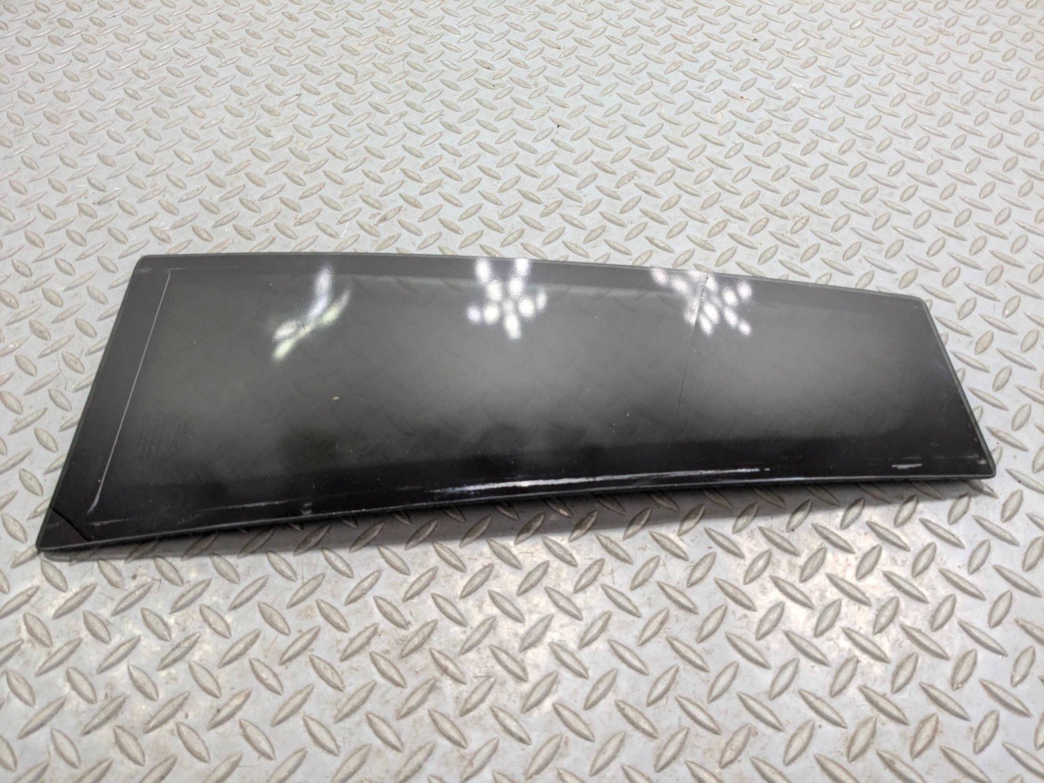 10 - 12 LAND RANGE RANGE ROVER OEM DOOR WINDOW VENT GLASS REAR LEFT DRIVER SIDE