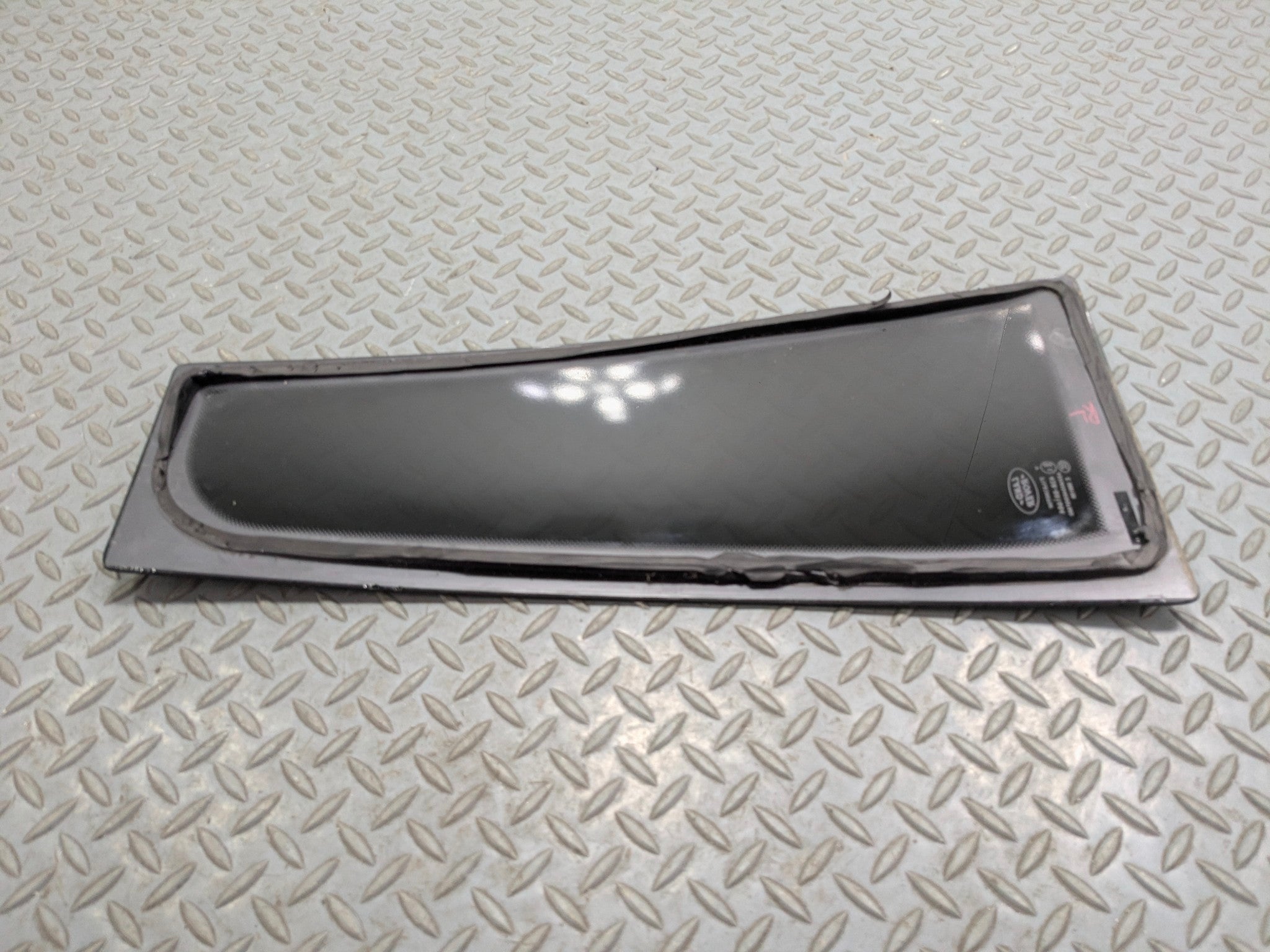 10 - 12 LAND RANGE RANGE ROVER OEM DOOR WINDOW VENT GLASS REAR LEFT DRIVER SIDE