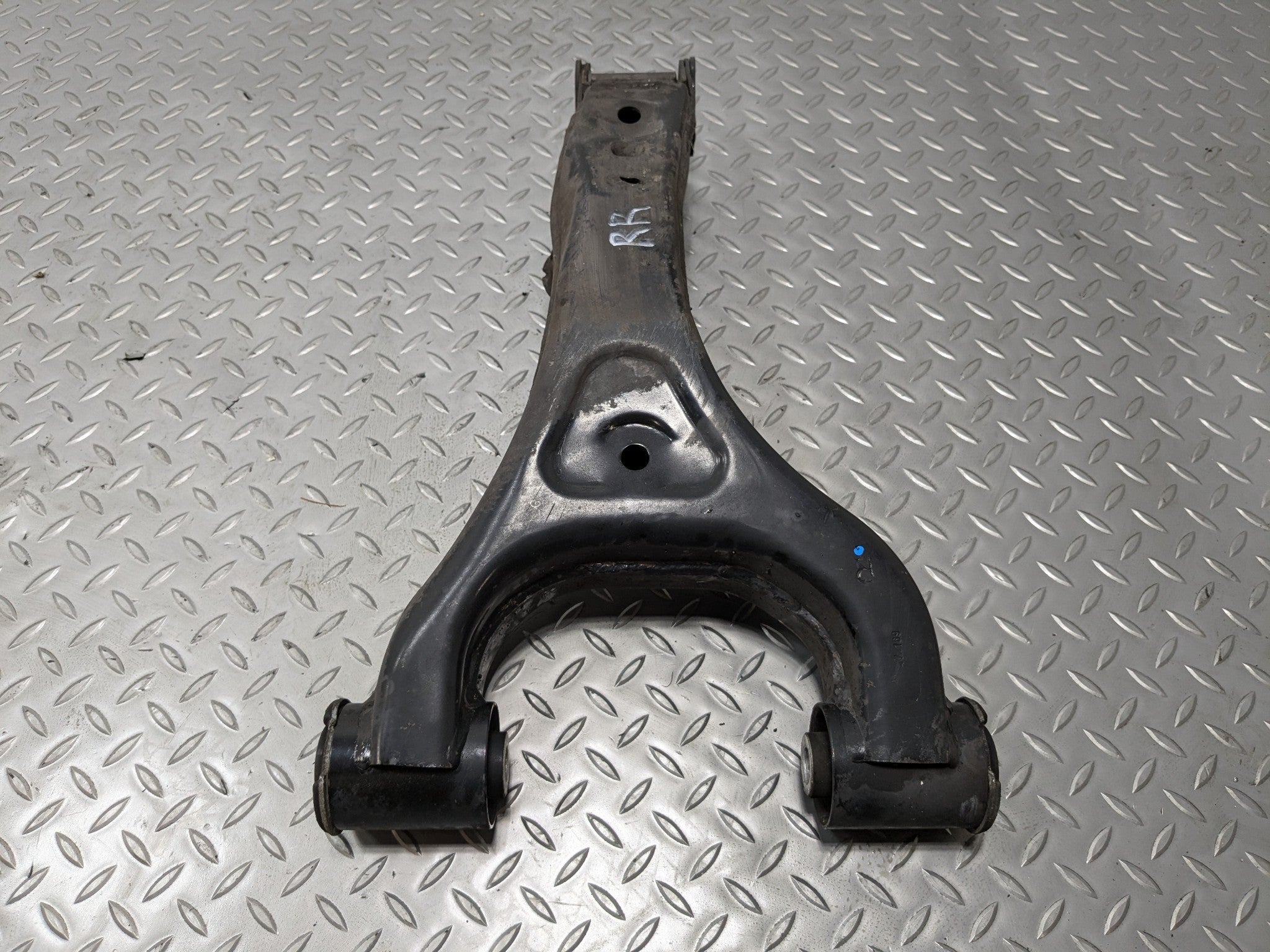 10 - 12 LAND ROVER RANGE ROVER OEM SUSPENSION UPPER CONTROL ARM REAR RIGHT SIDE