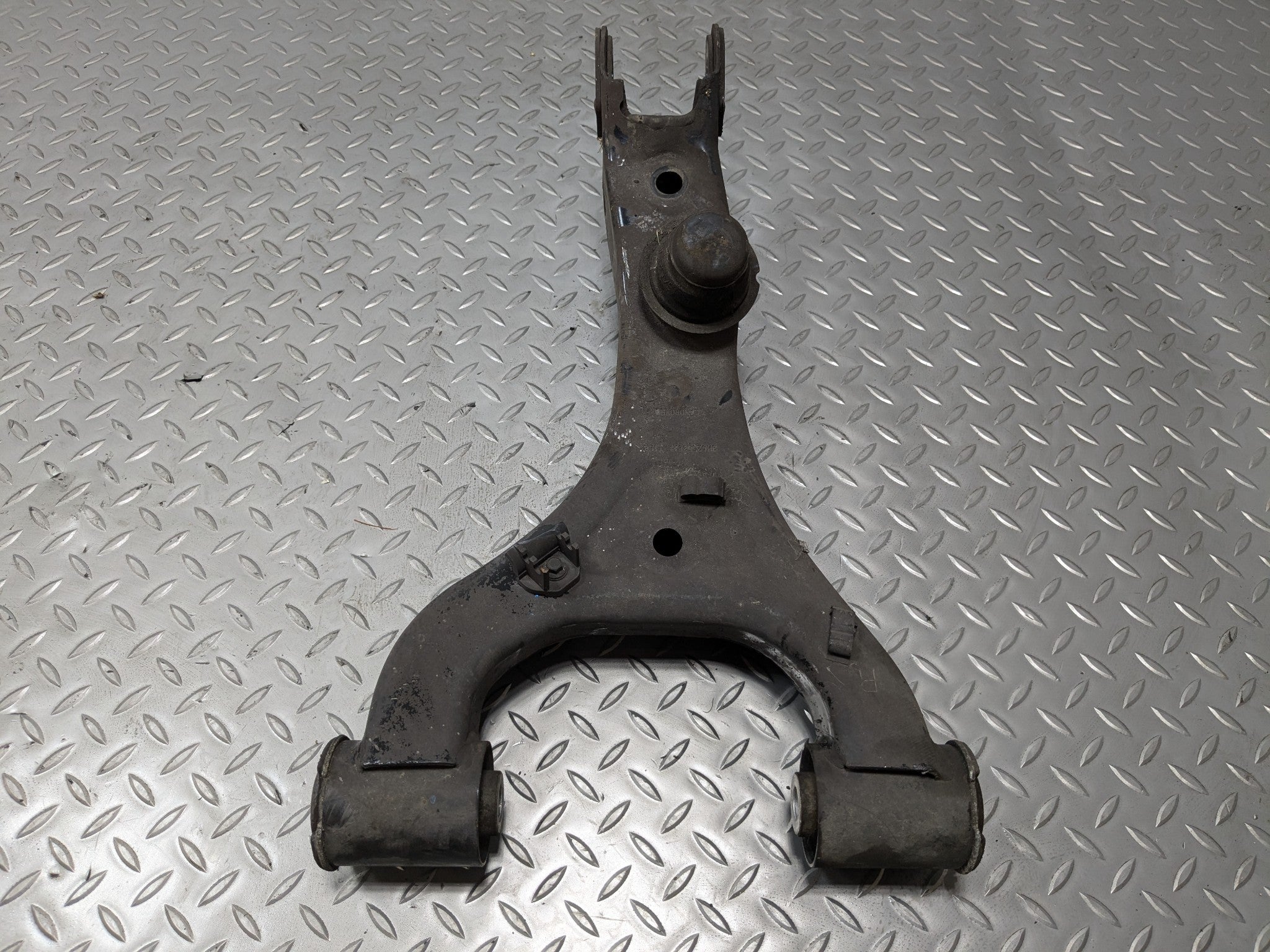 10 - 12 LAND ROVER RANGE ROVER OEM SUSPENSION UPPER CONTROL ARM REAR RIGHT SIDE