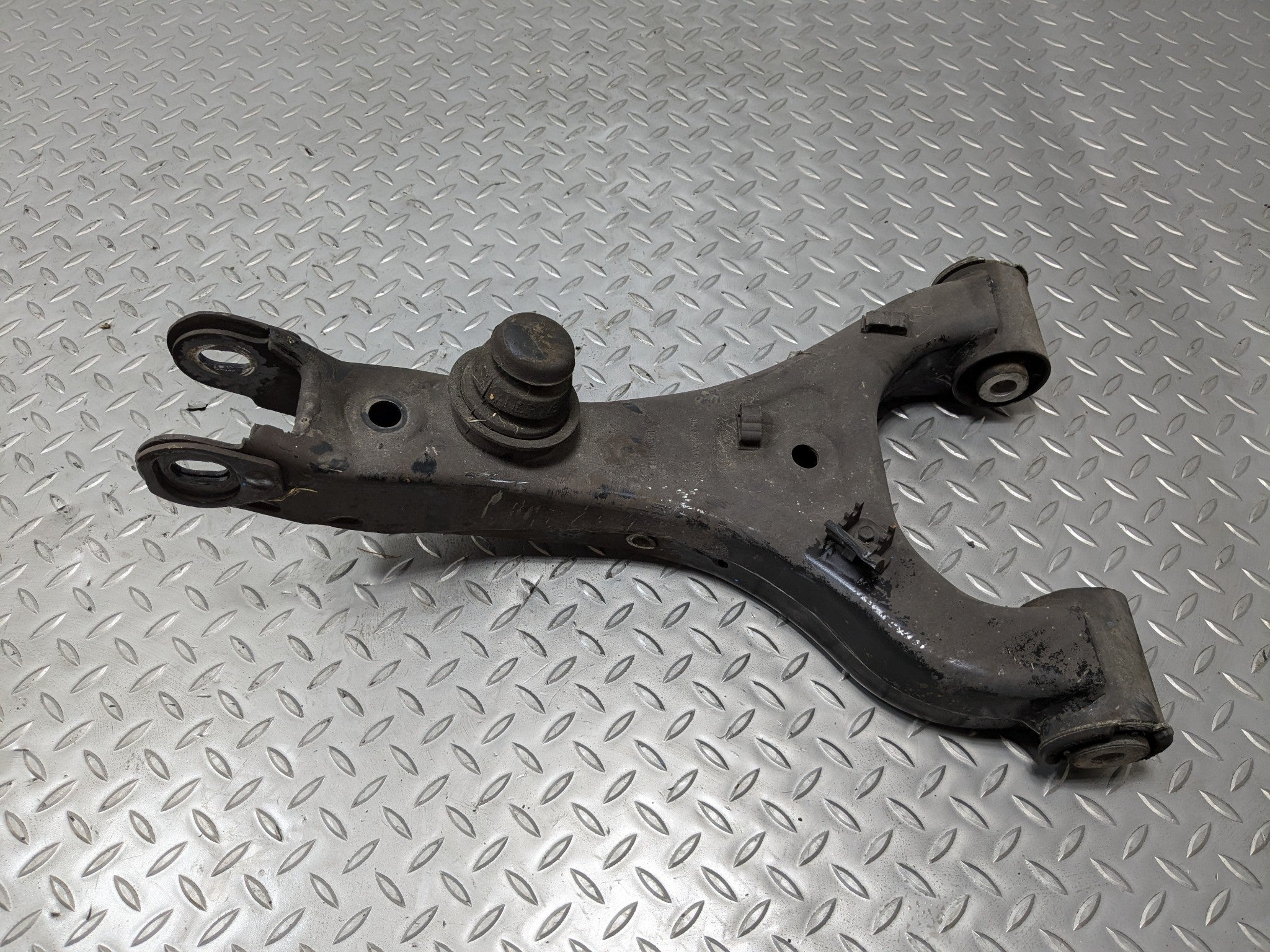 10 - 12 LAND ROVER RANGE ROVER OEM SUSPENSION UPPER CONTROL ARM REAR RIGHT SIDE