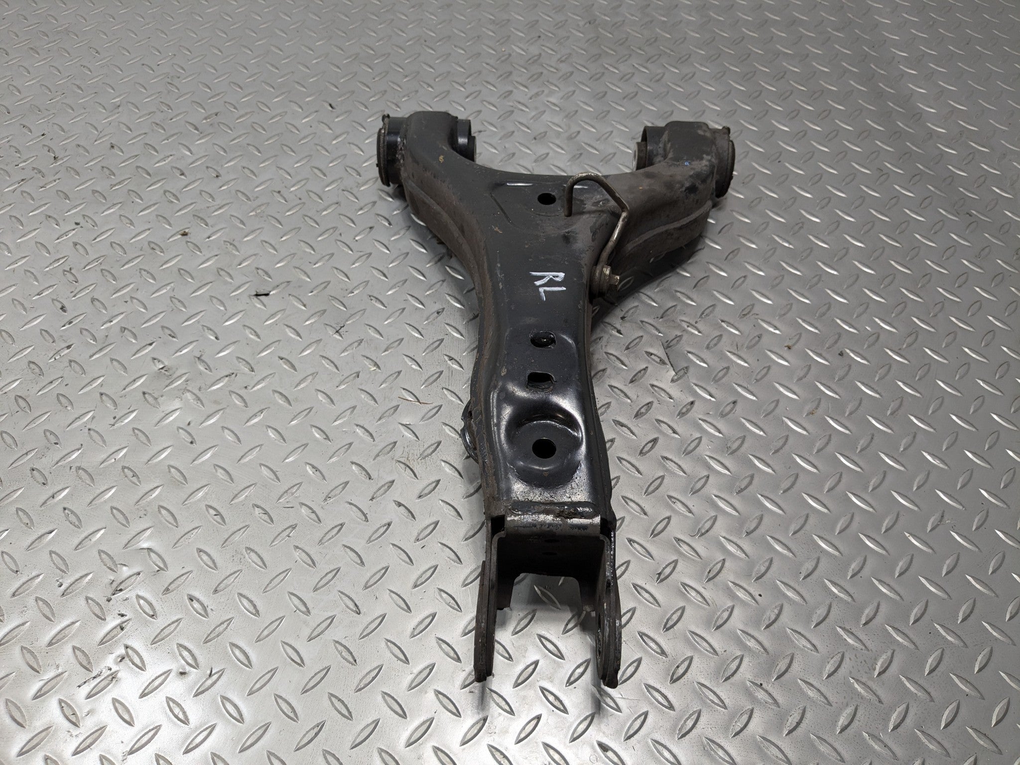 10 - 12 LAND ROVER RANGE ROVER OEM SUSPENSION UPPER CONTROL ARM REAR LEFT SIDE