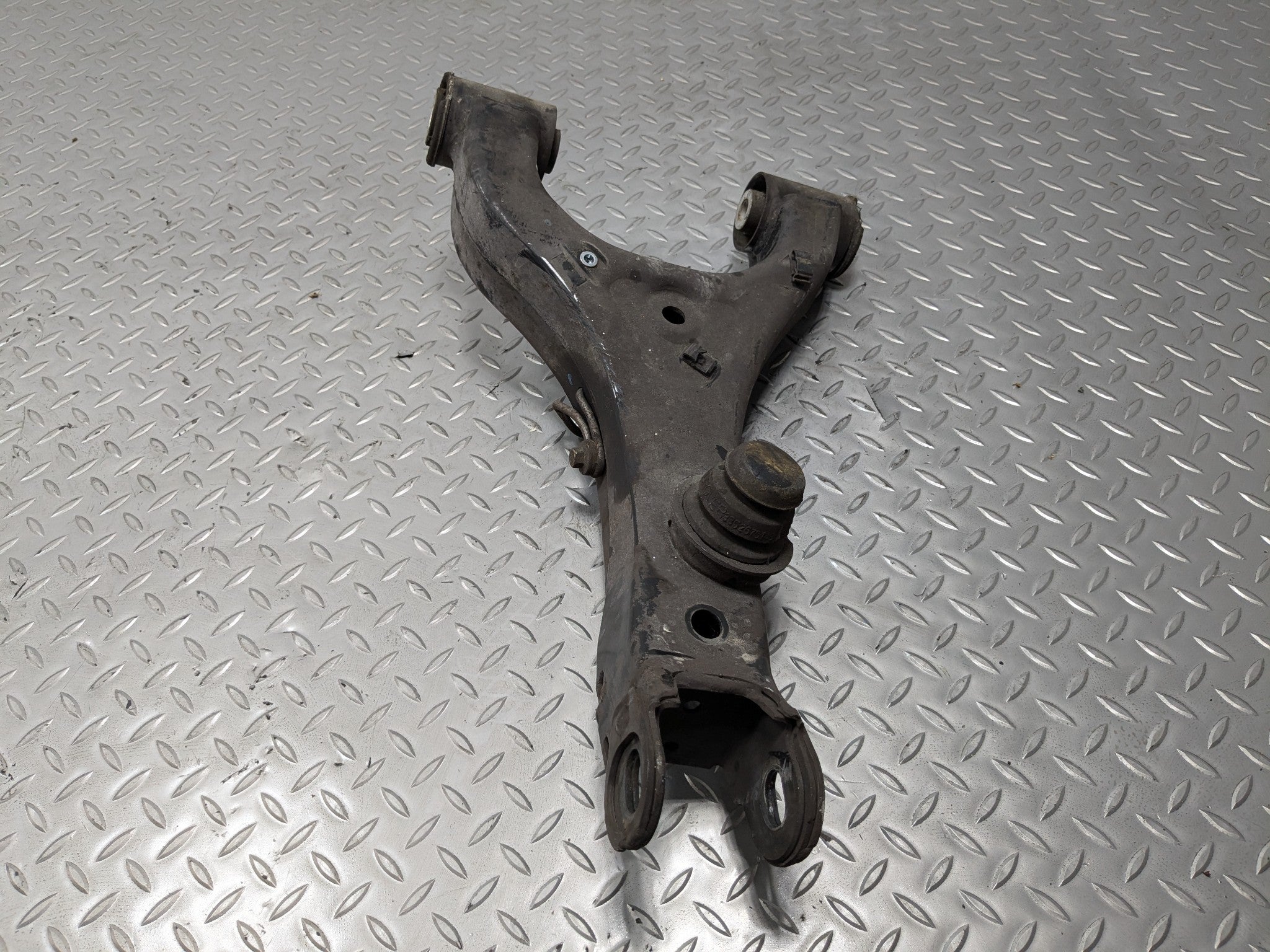 10 - 12 LAND ROVER RANGE ROVER OEM SUSPENSION UPPER CONTROL ARM REAR LEFT SIDE