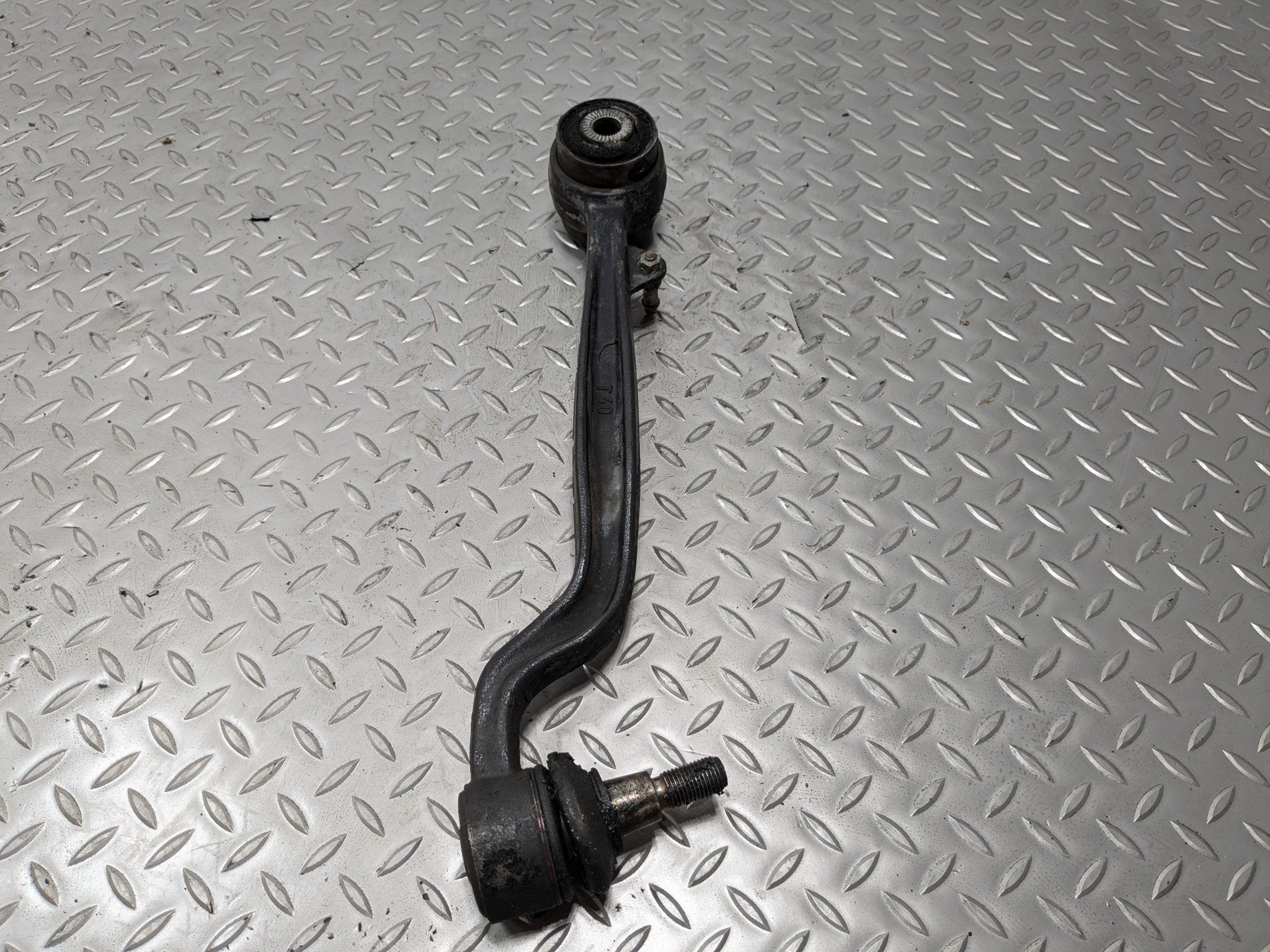 10 - 12 LAND ROVER RANGE ROVER OEM LOWER CONTROL ARM FRONT RIGHT PASSENGER SIDE