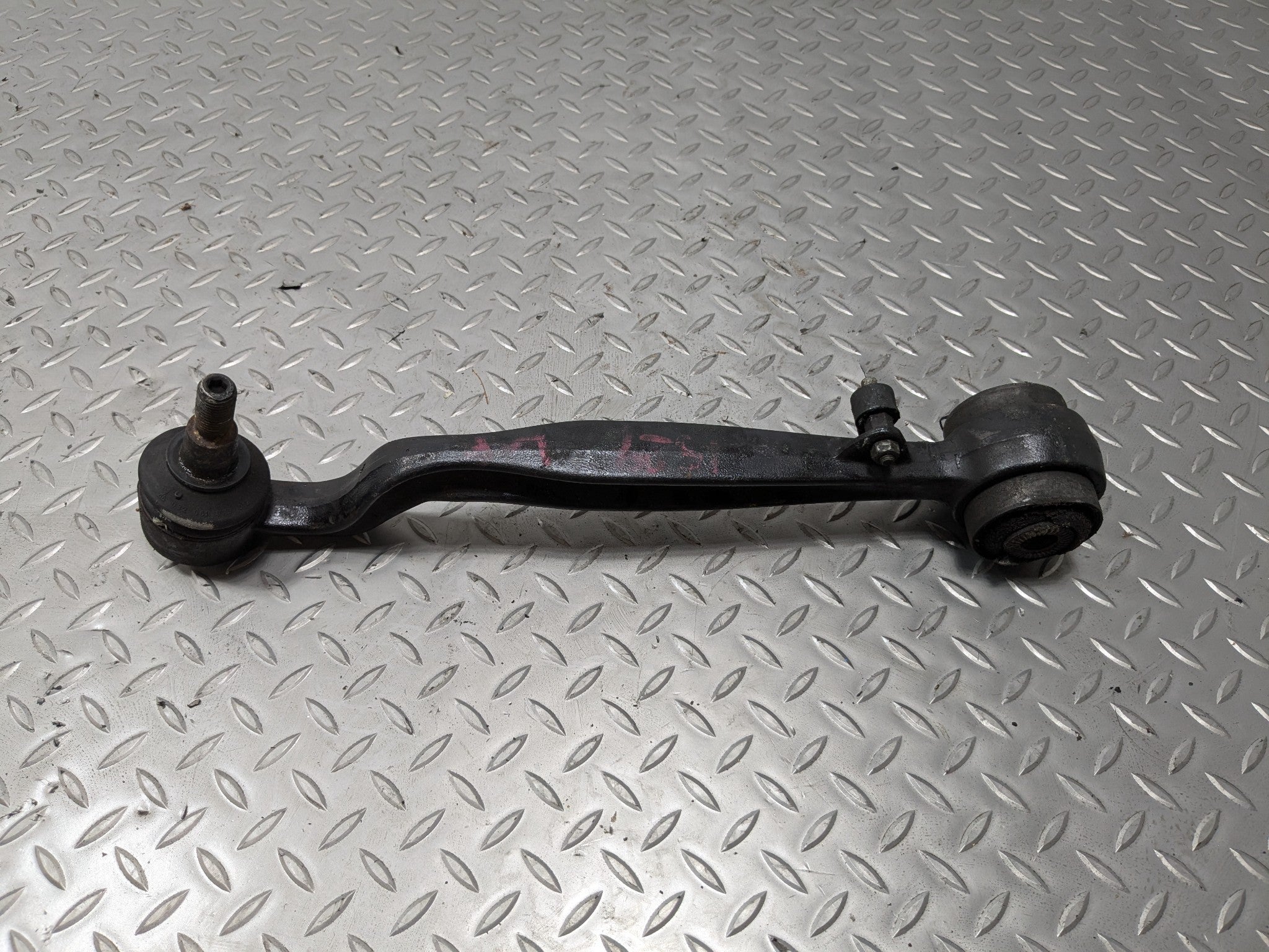 2010 - 2012 LAND ROVER RANGE ROVER OEM LOWER CONTROL ARM FRONT LEFT DRIVER SIDE