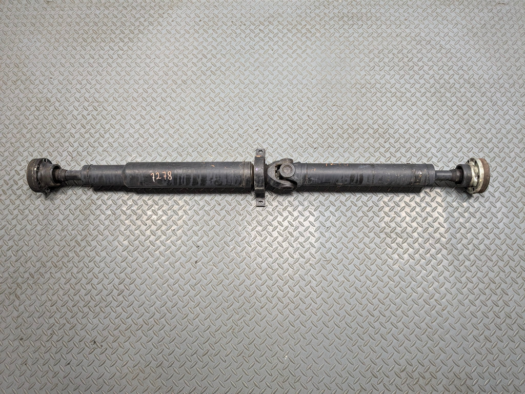 10 - 12 LAND RANGE RANGE ROVER OEM REAR DRIVE SHAFT CARDAN PROPELLER ASSEMBLY