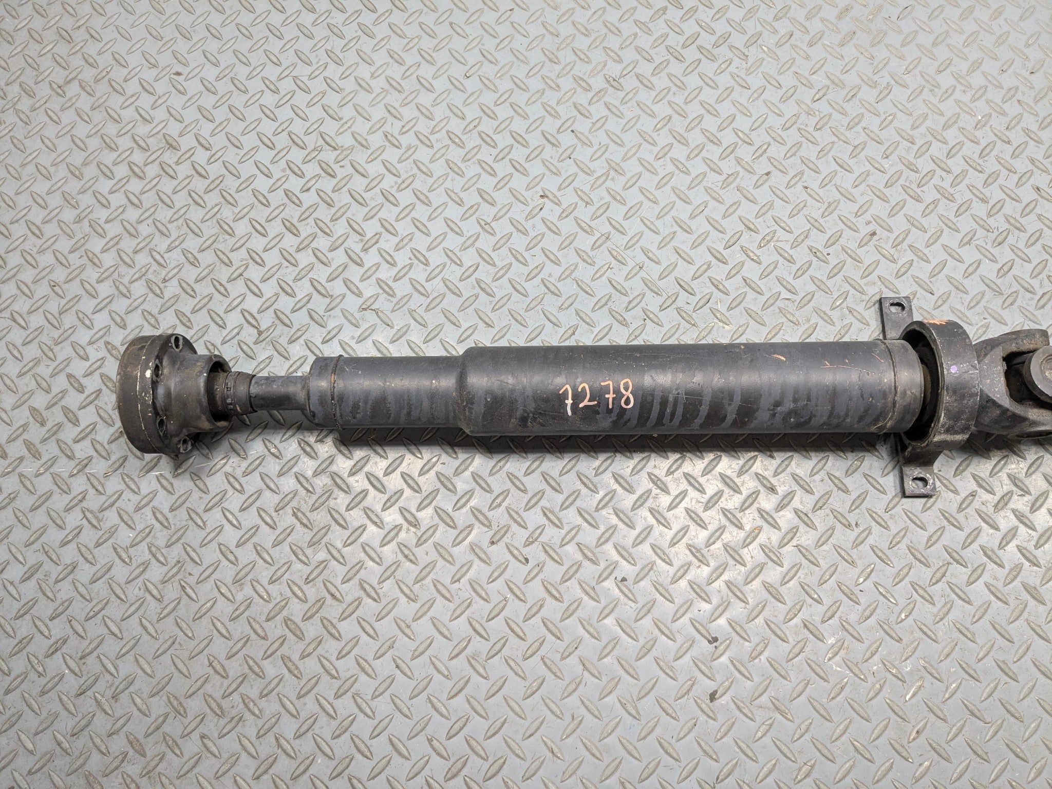 10 - 12 LAND RANGE RANGE ROVER OEM REAR DRIVE SHAFT CARDAN PROPELLER ASSEMBLY