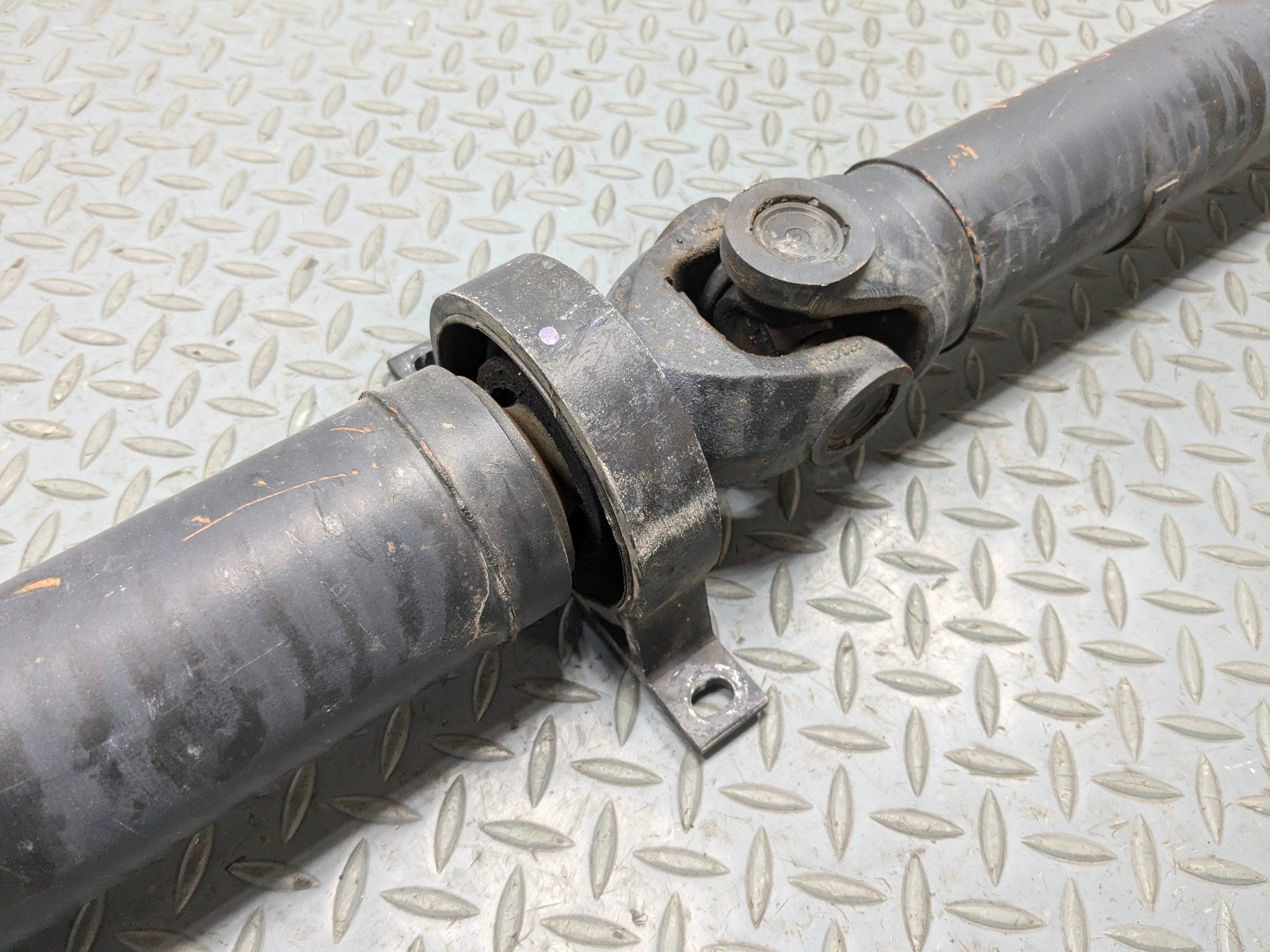 10 - 12 LAND RANGE RANGE ROVER OEM REAR DRIVE SHAFT CARDAN PROPELLER ASSEMBLY