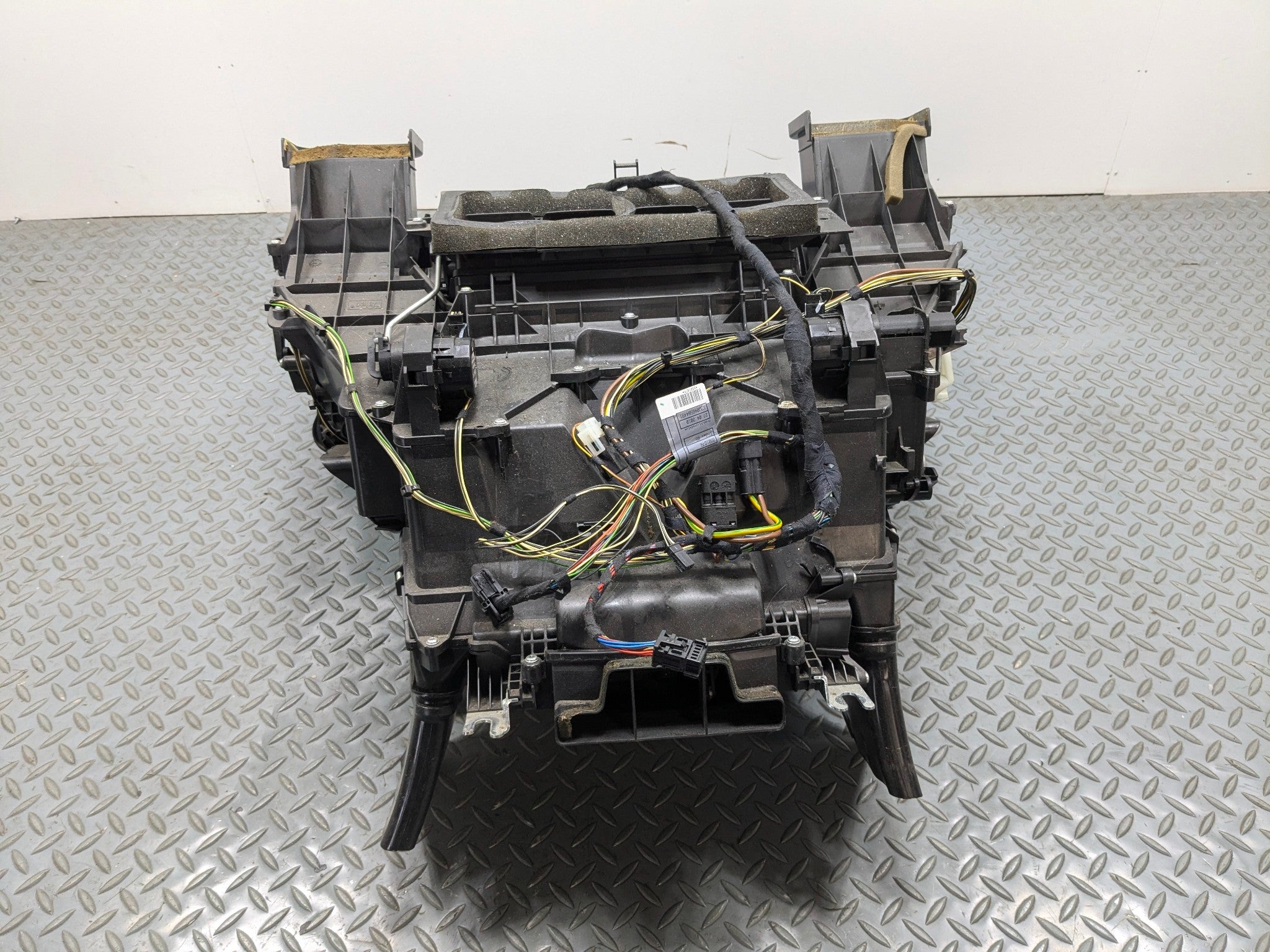 10 - 12 LAND ROVER RANGE ROVER OEM CLIMATE AC HEATER ASSEMBLY BLOWER HOUSING BOX