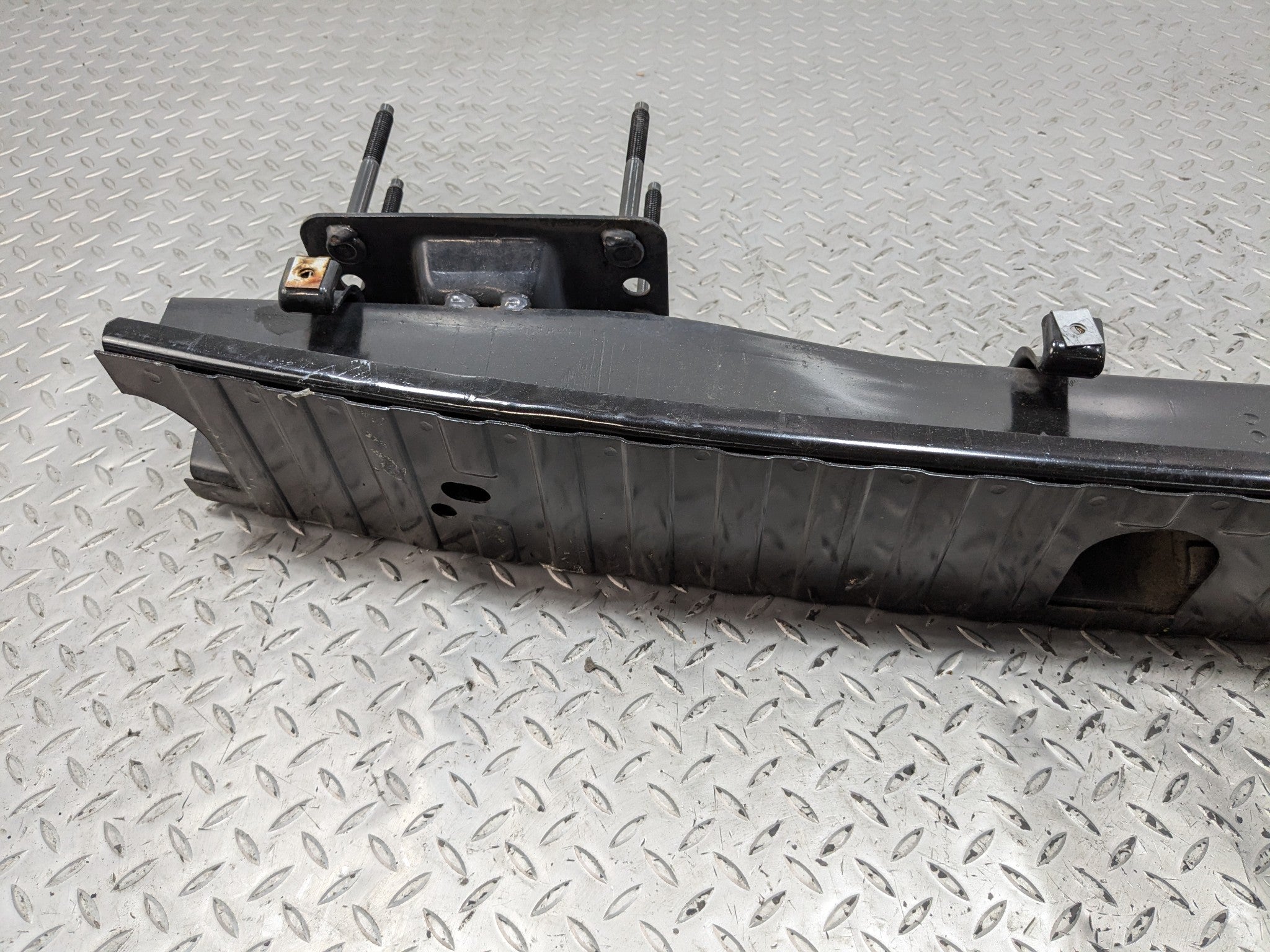 10 - 12 LAND ROVER RANGE ROVER OEM REAR BUMPER REINFORCEMENT SUPPORT IMPACT BAR