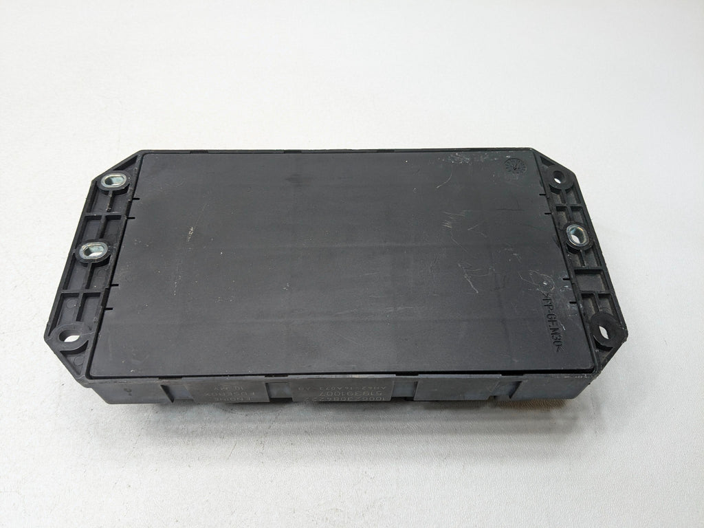 2010 - 2012 LAND ROVER RANGE ROVER OEM ENGINE COMPARTMENT FUSE RELAY BOX