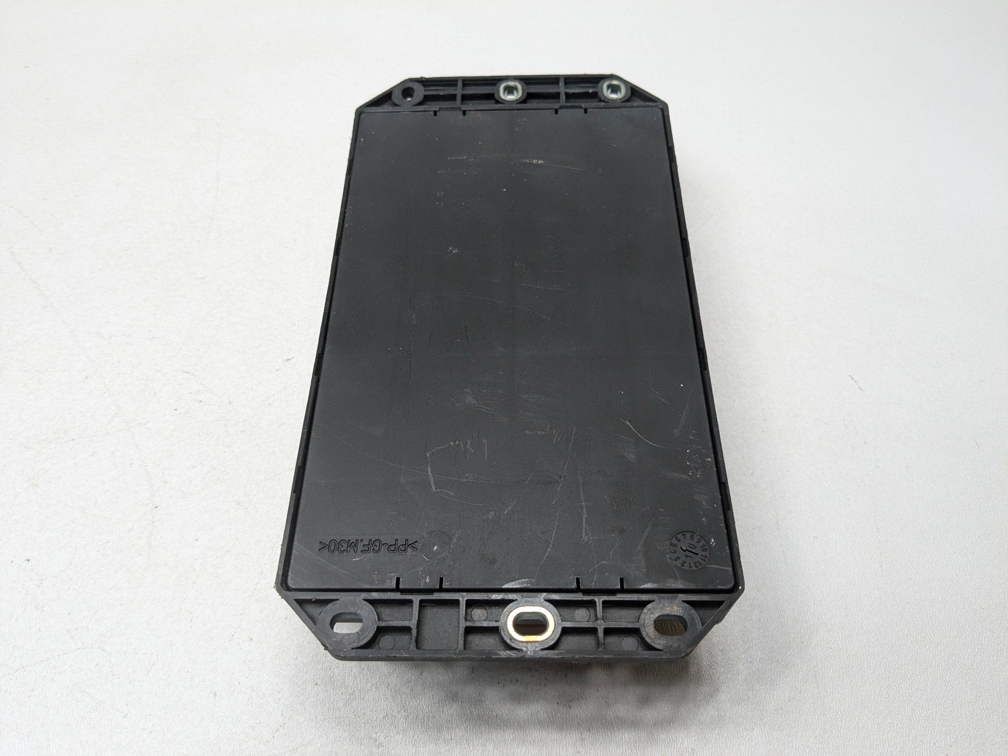 2010 - 2012 LAND ROVER RANGE ROVER OEM ENGINE COMPARTMENT FUSE RELAY BOX