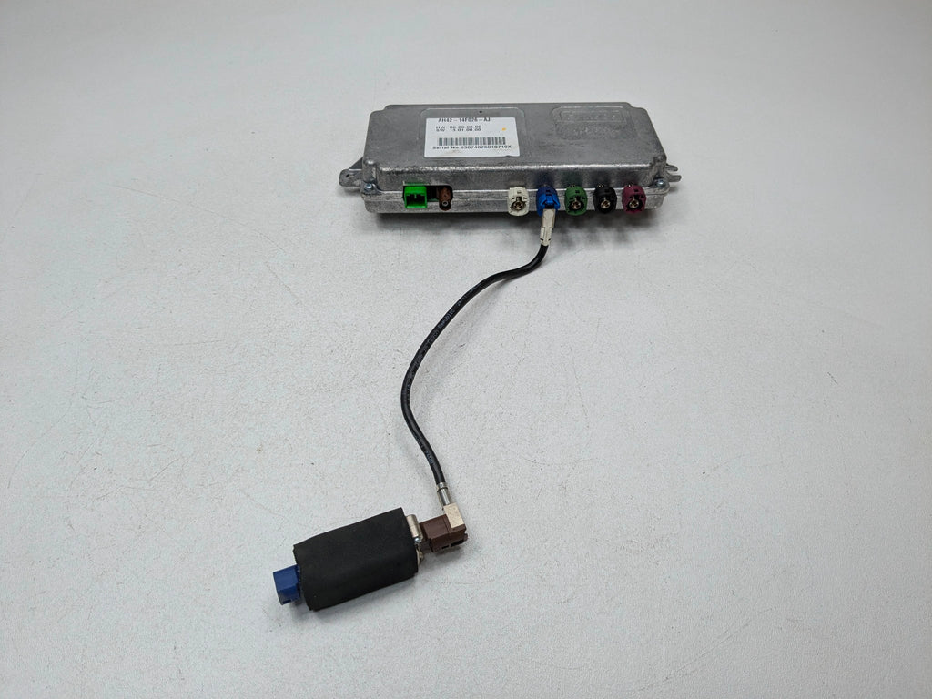 2010 - 2012 LAND ROVER RANGE ROVER OEM SURROUND VIEW CAMERA CONTROL MODULE UNIT