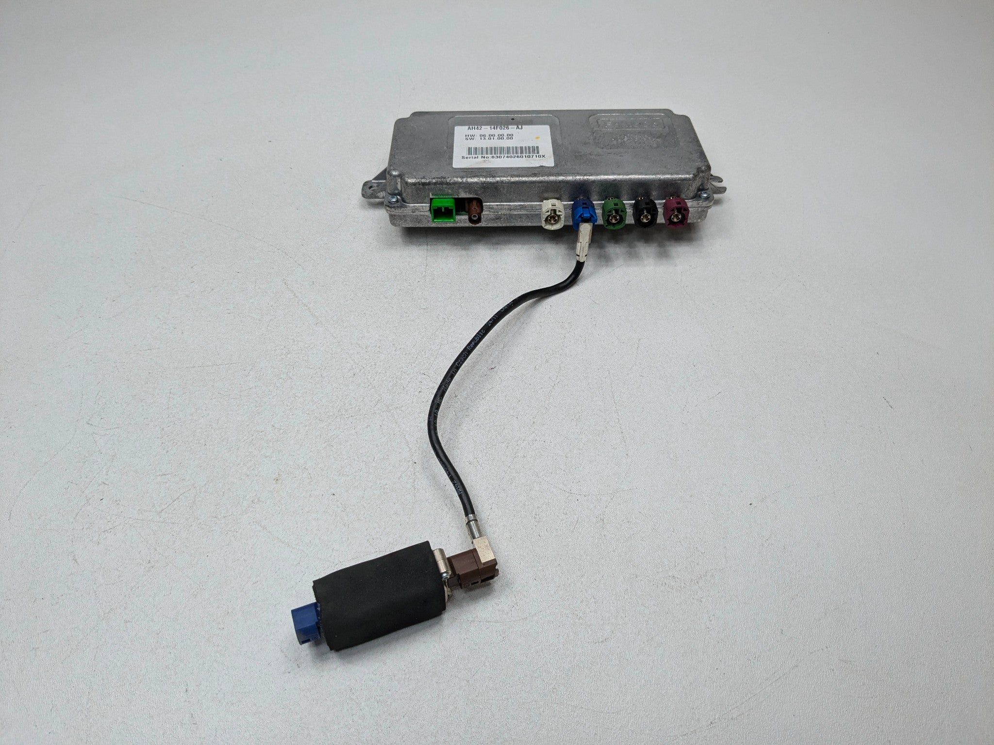 2010 - 2012 LAND ROVER RANGE ROVER OEM SURROUND VIEW CAMERA CONTROL MODULE UNIT