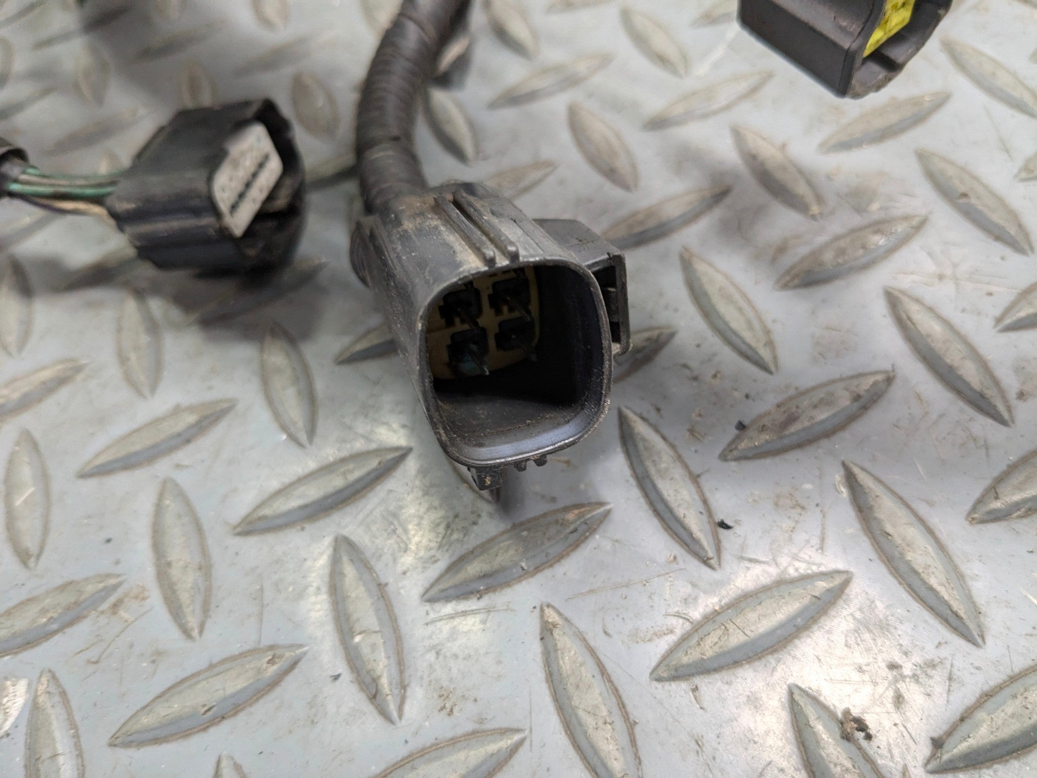 2010 - 2012 LAND ROVER RANGE ROVER OEM ENGINE WIRE HARNESS CABLE AND CONNECTOR