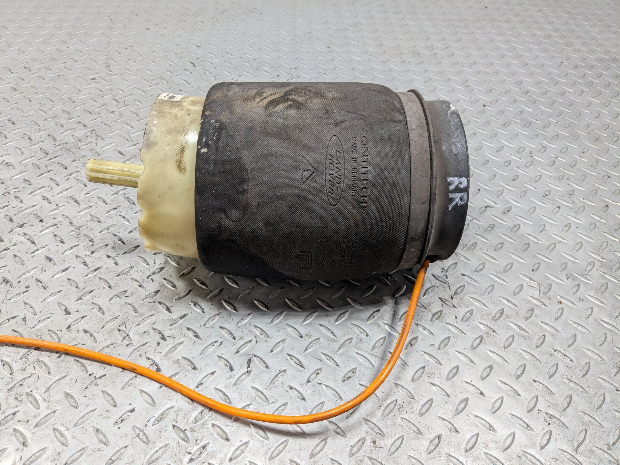 2010 - 2012 LAND ROVER RANGE ROVER OEM AIR SUSPENSION STRUT SPRING REAR RIGHT